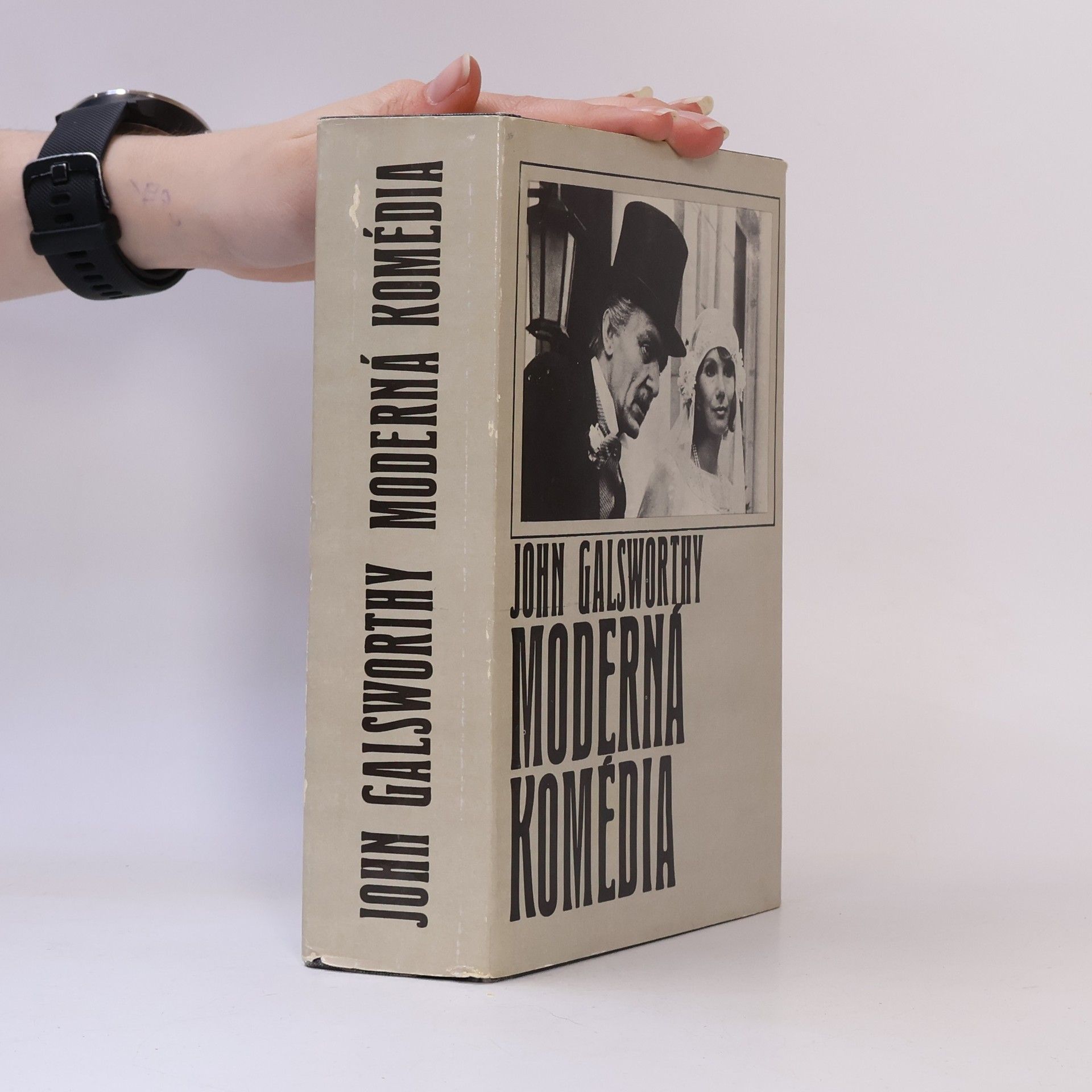 John Galsworthy Moderná komédia