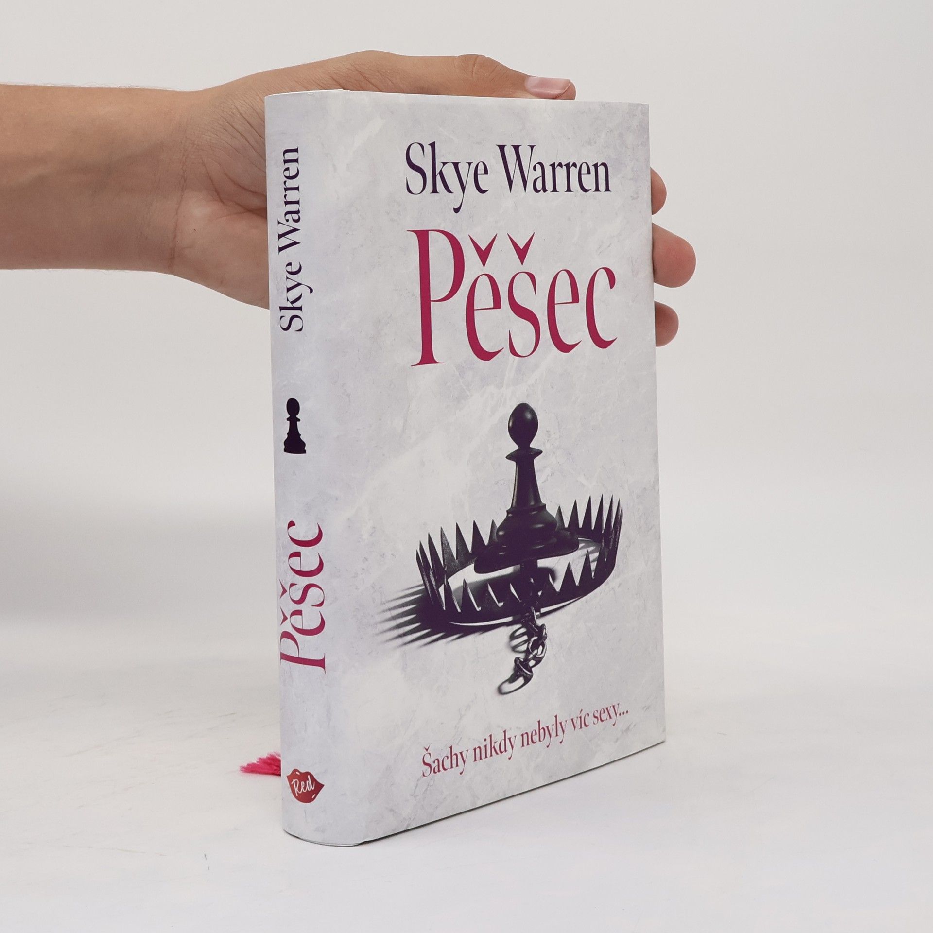 Skye Warren Pěšec