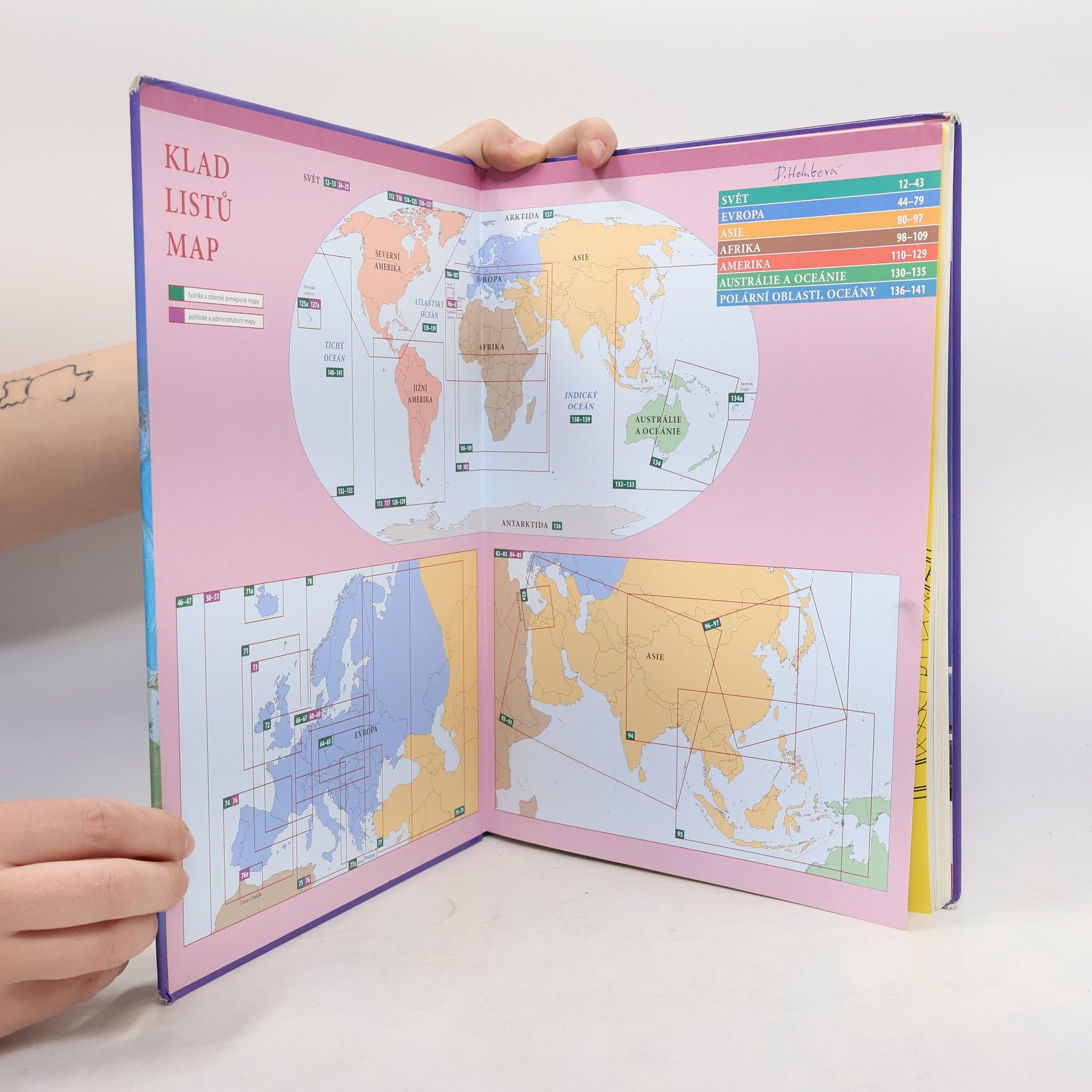 Autorenkollektiv Školní atlas světa