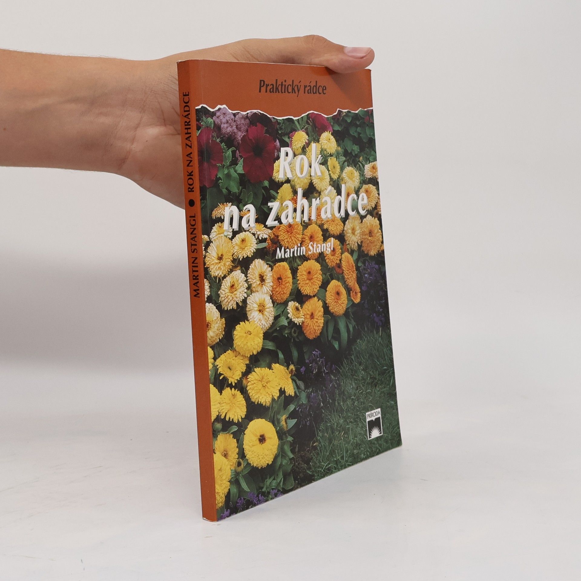 Kolektiv autorů Rok na zahrádce