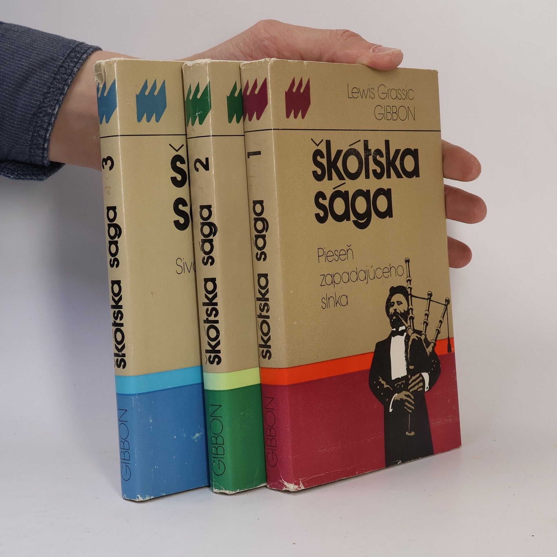Lewis Grassic Gibbon Škótska sága I.-III. díl