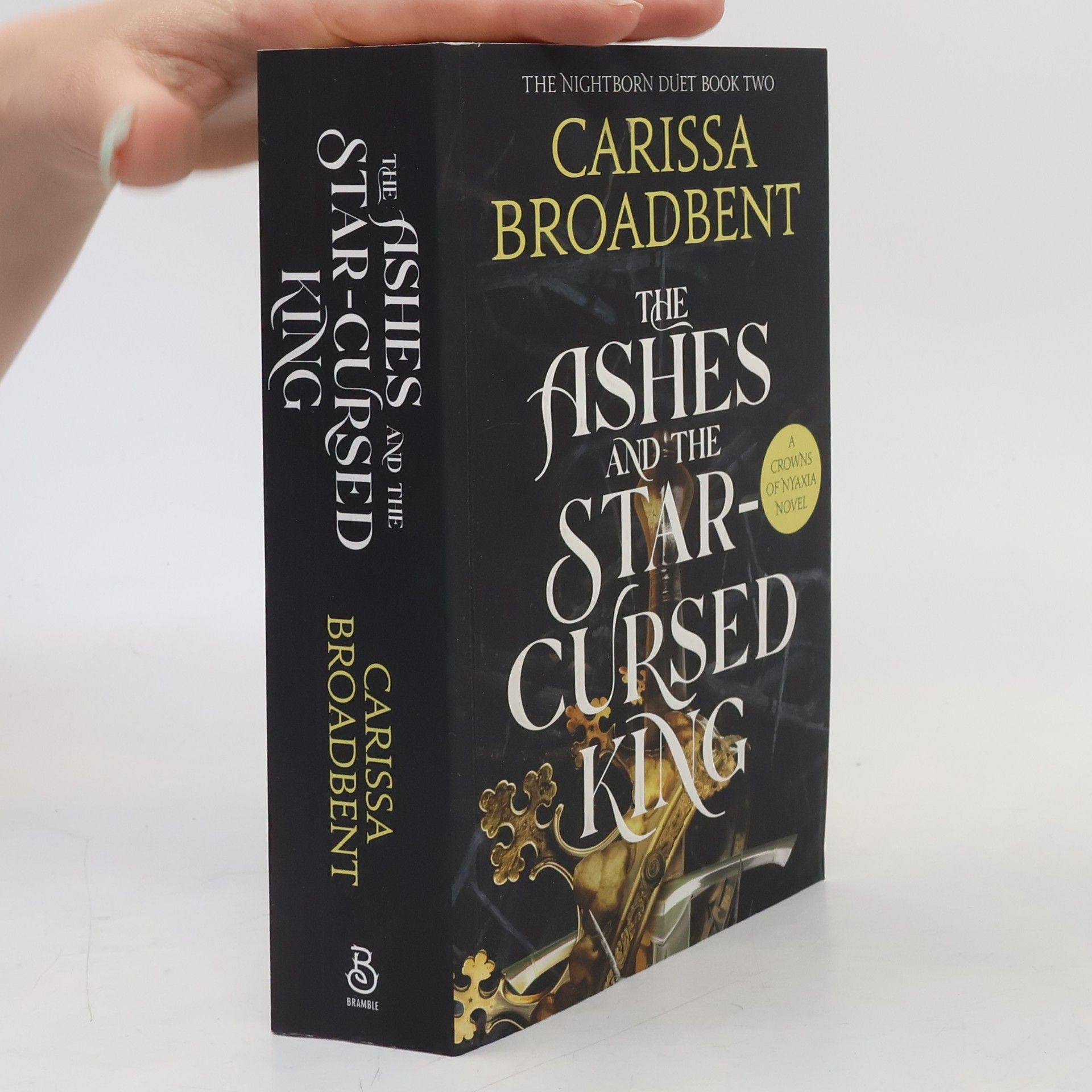 Carissa Broadbent The Ashes and the Star-Cursed King