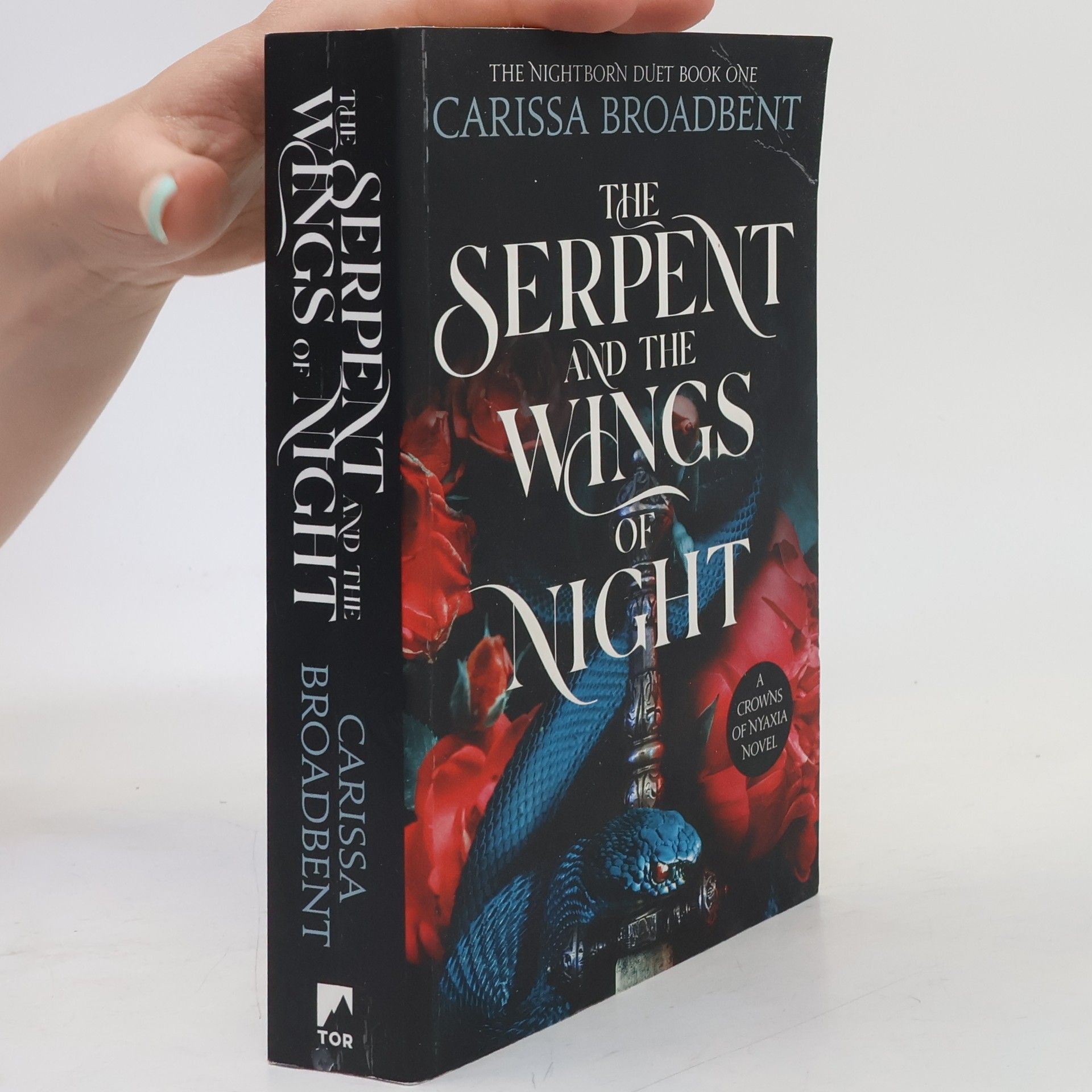 Carissa Broadbent The Serpent and the Wings of Night