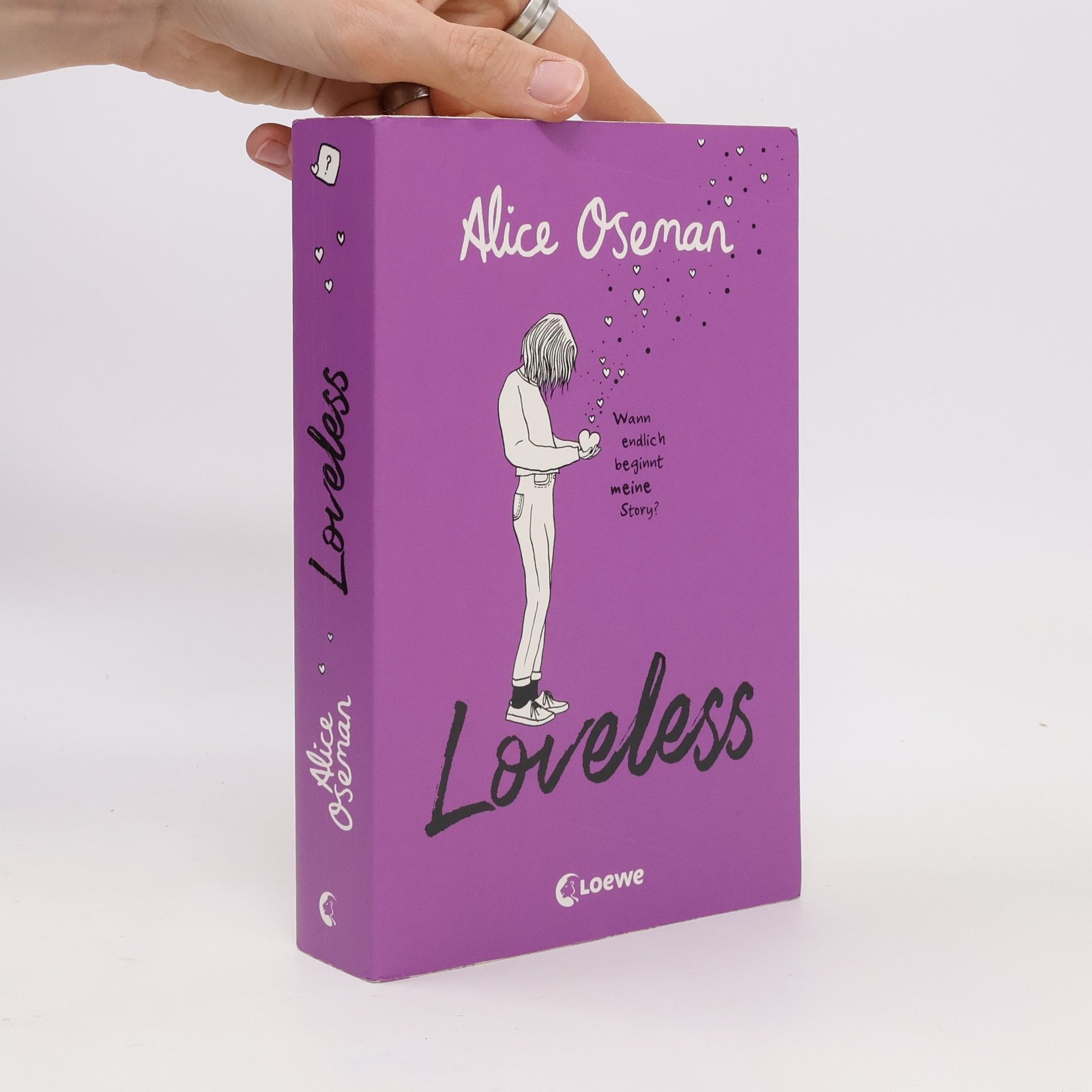 Alice Oseman Loveless