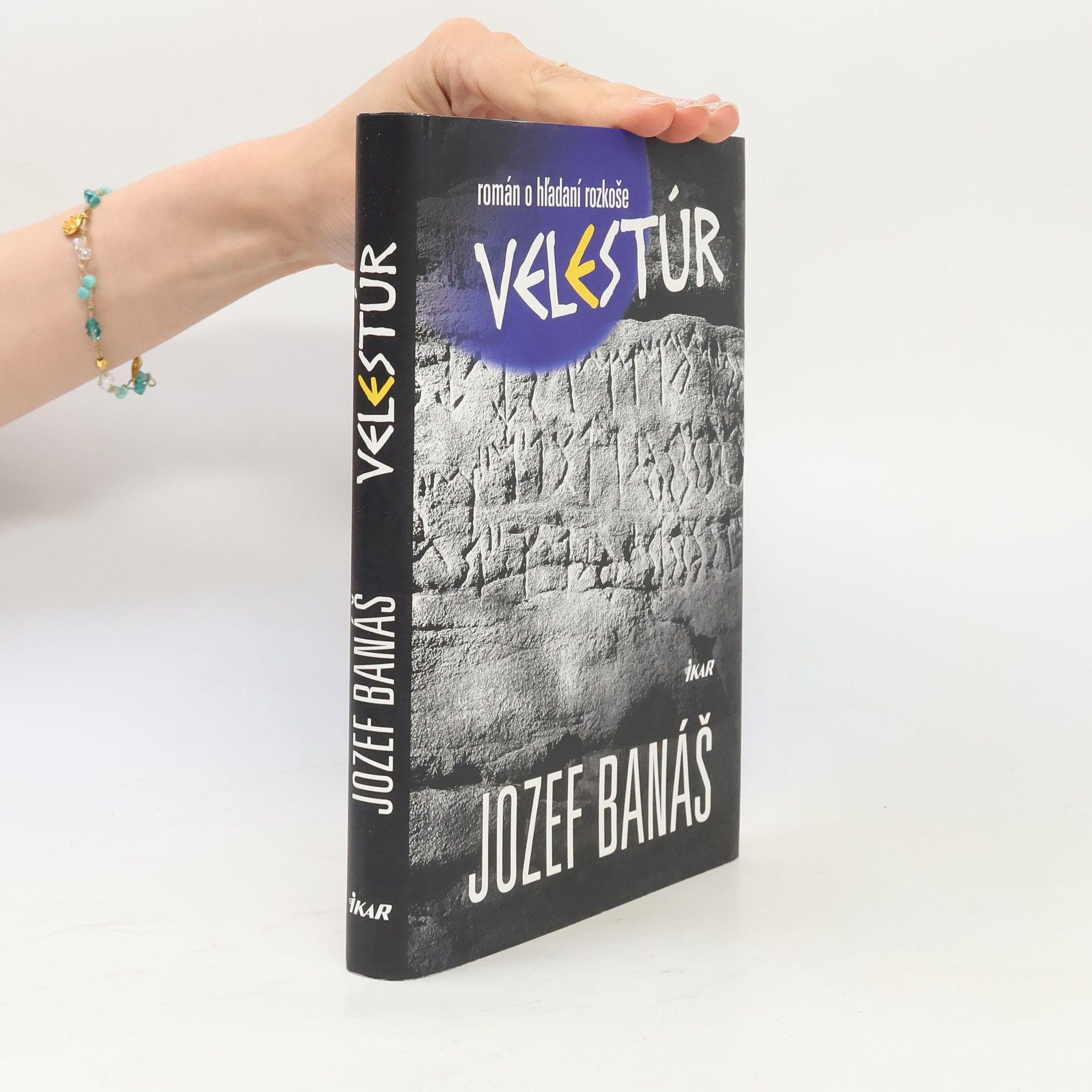 Velestúr