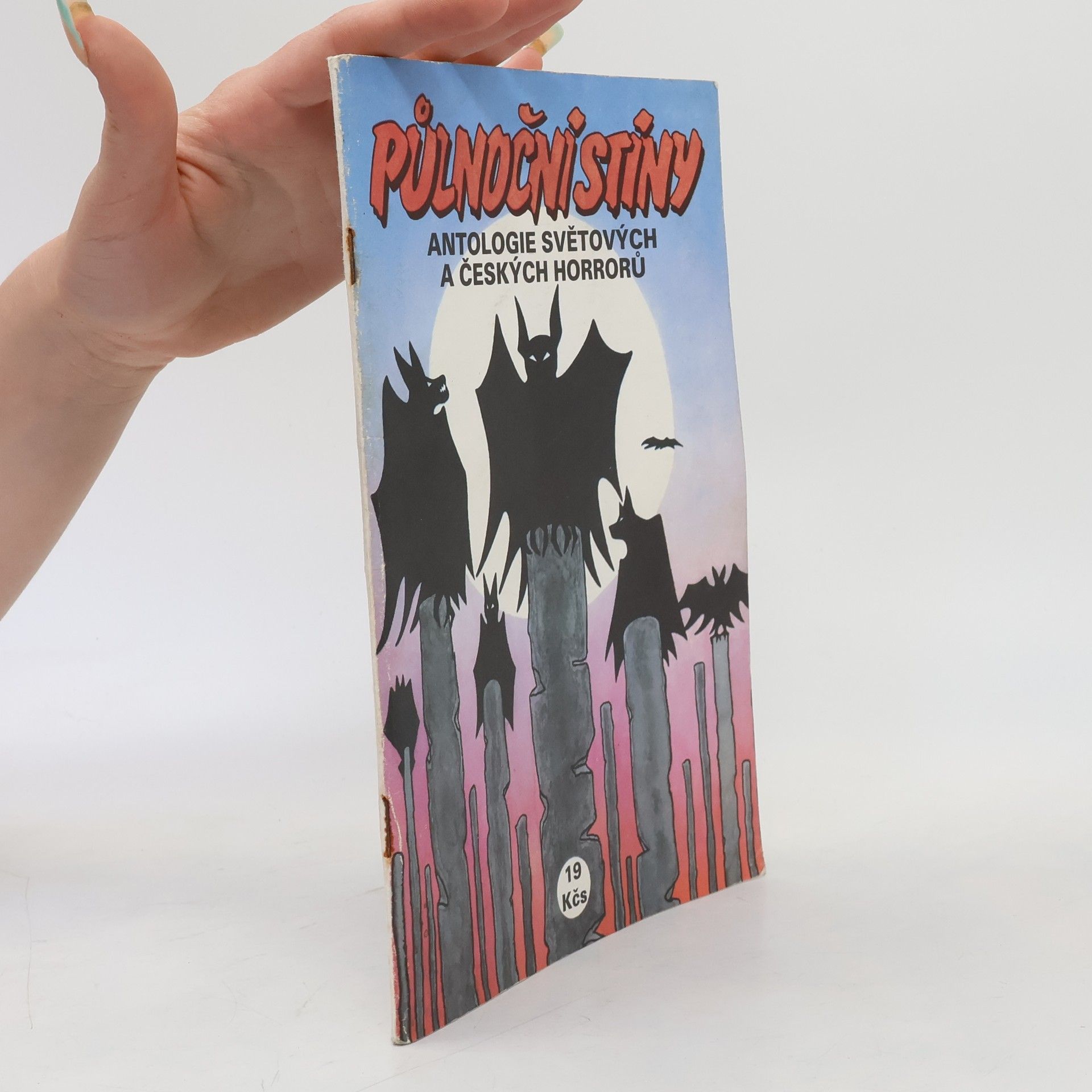 Půlnoční stíny. Antologie světových a českých horrorů