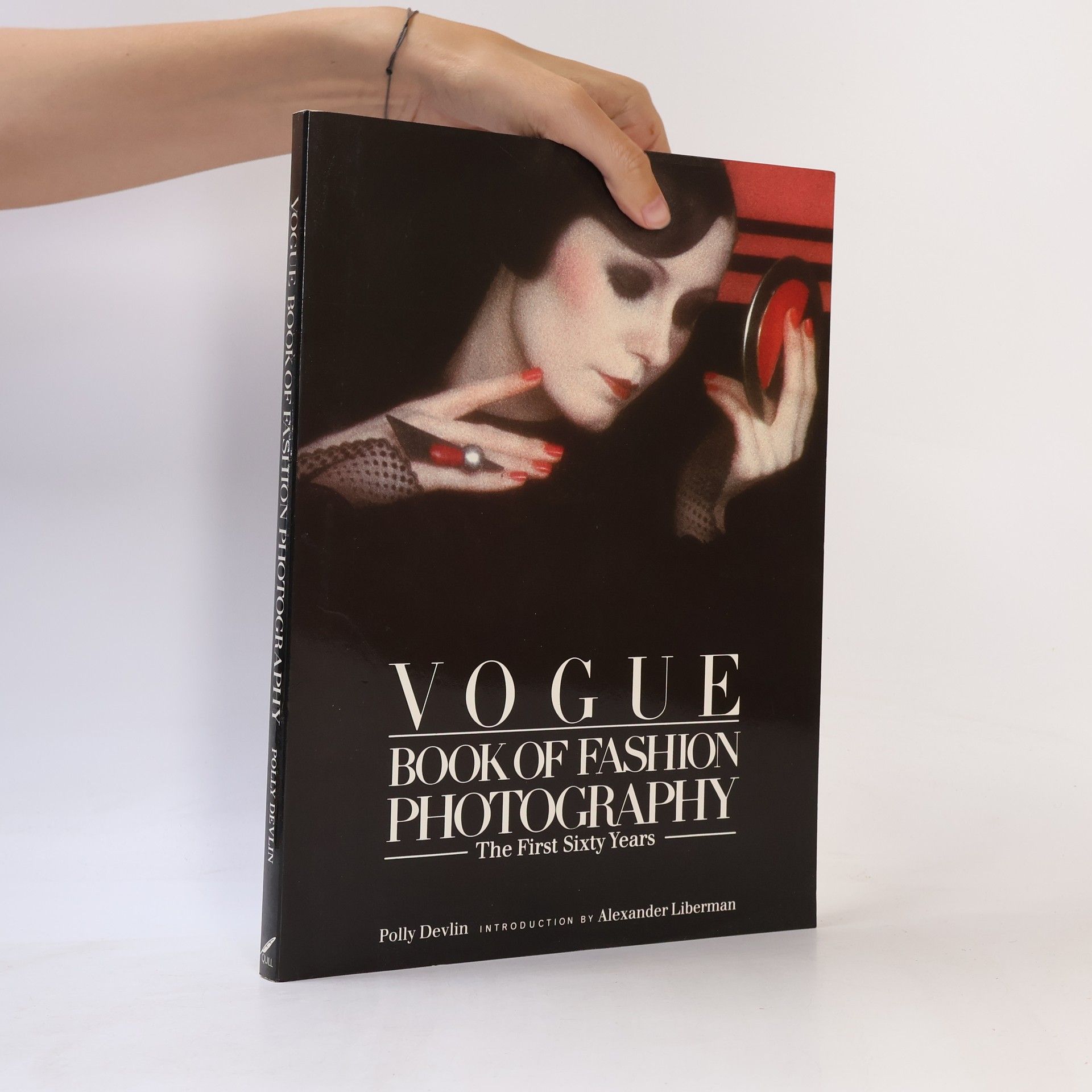 Polly Devlin Vogue Book of Fashion Photography