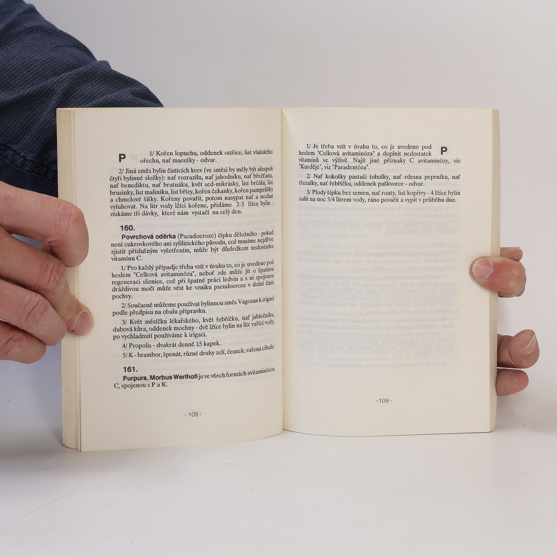 Various authors Léčba přírodními prostředky