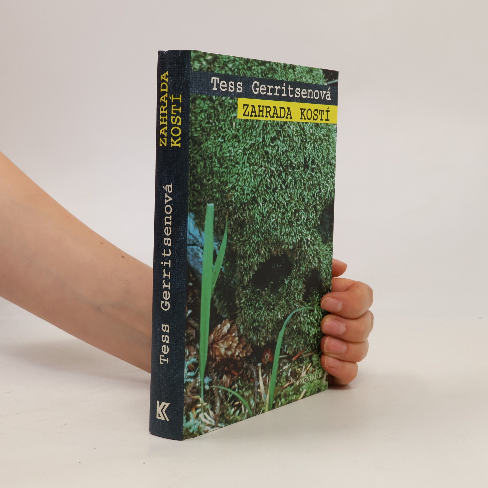 Tess Gerritsen Zahrada kostí