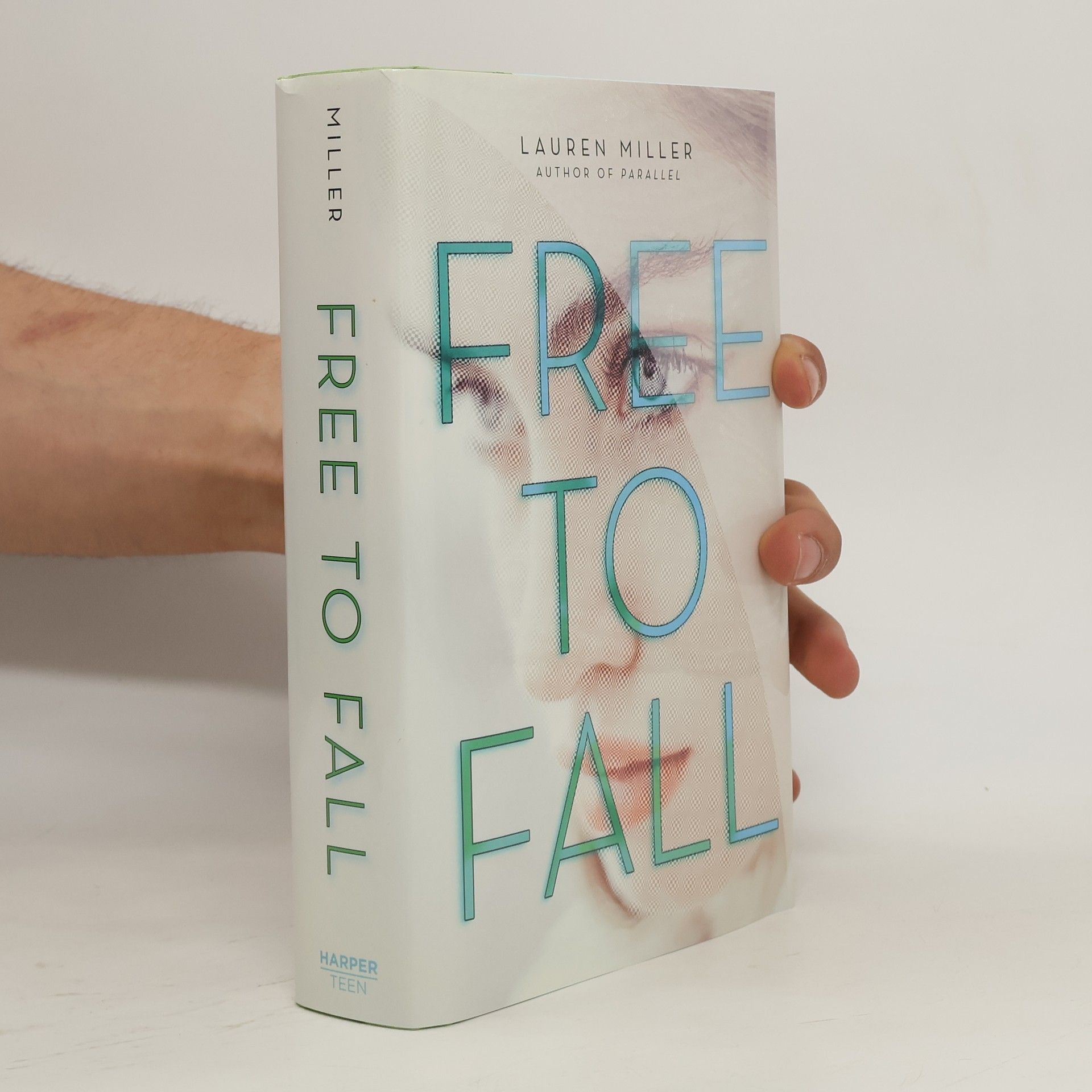 Lauren Miller Free to Fall
