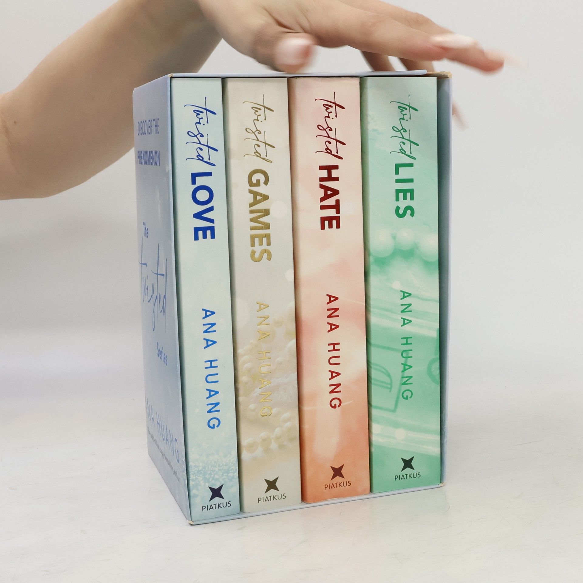 Ana Huang Twisted Series 4-Book Boxed Set