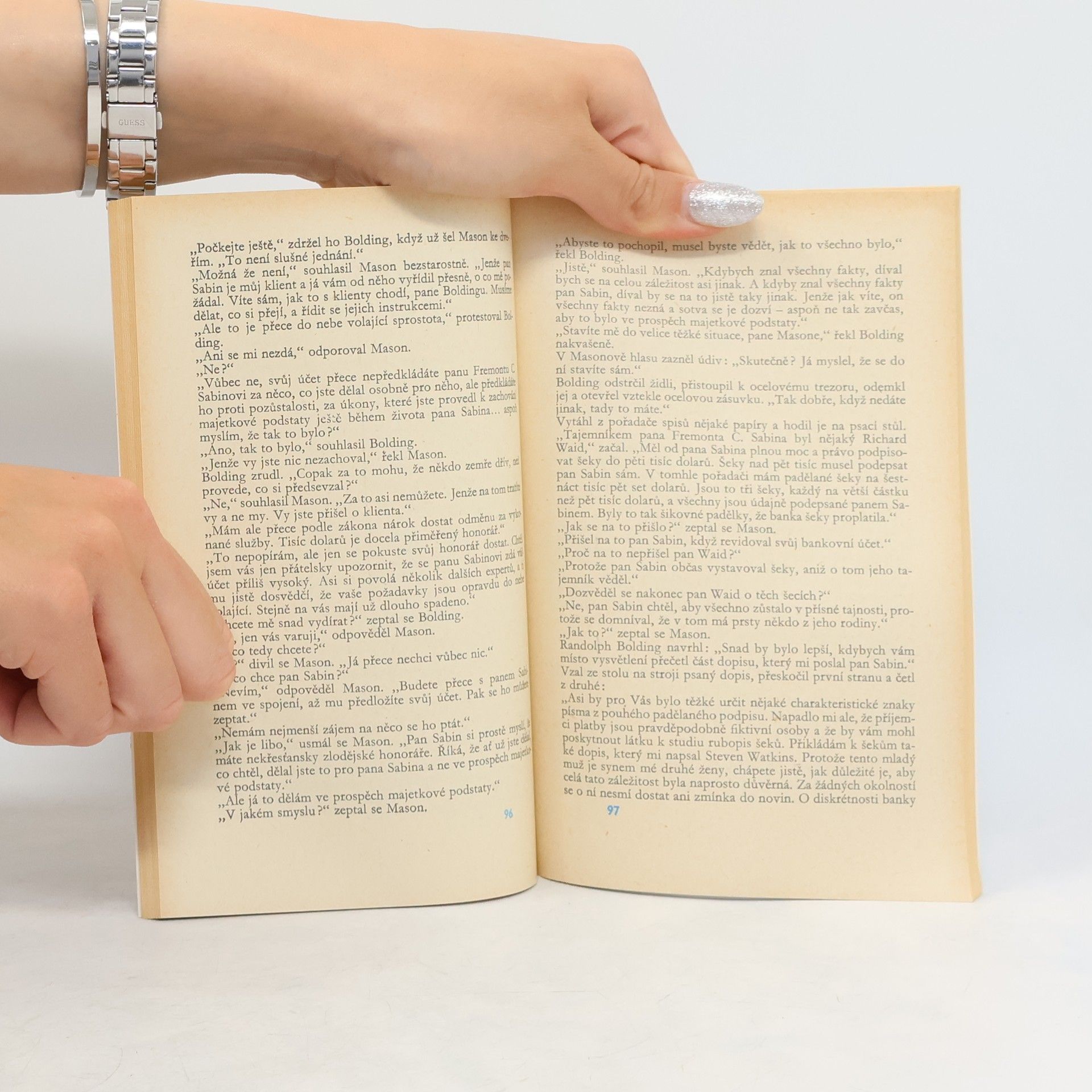 Erle Stanley Gardner Případ křivopřísežného papouška