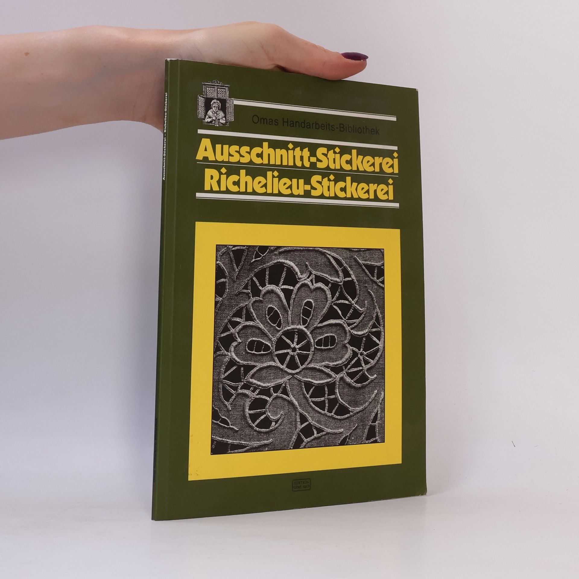Gussi von Reden Ausschnitt-Stickerei, Richelieu-Stickerei