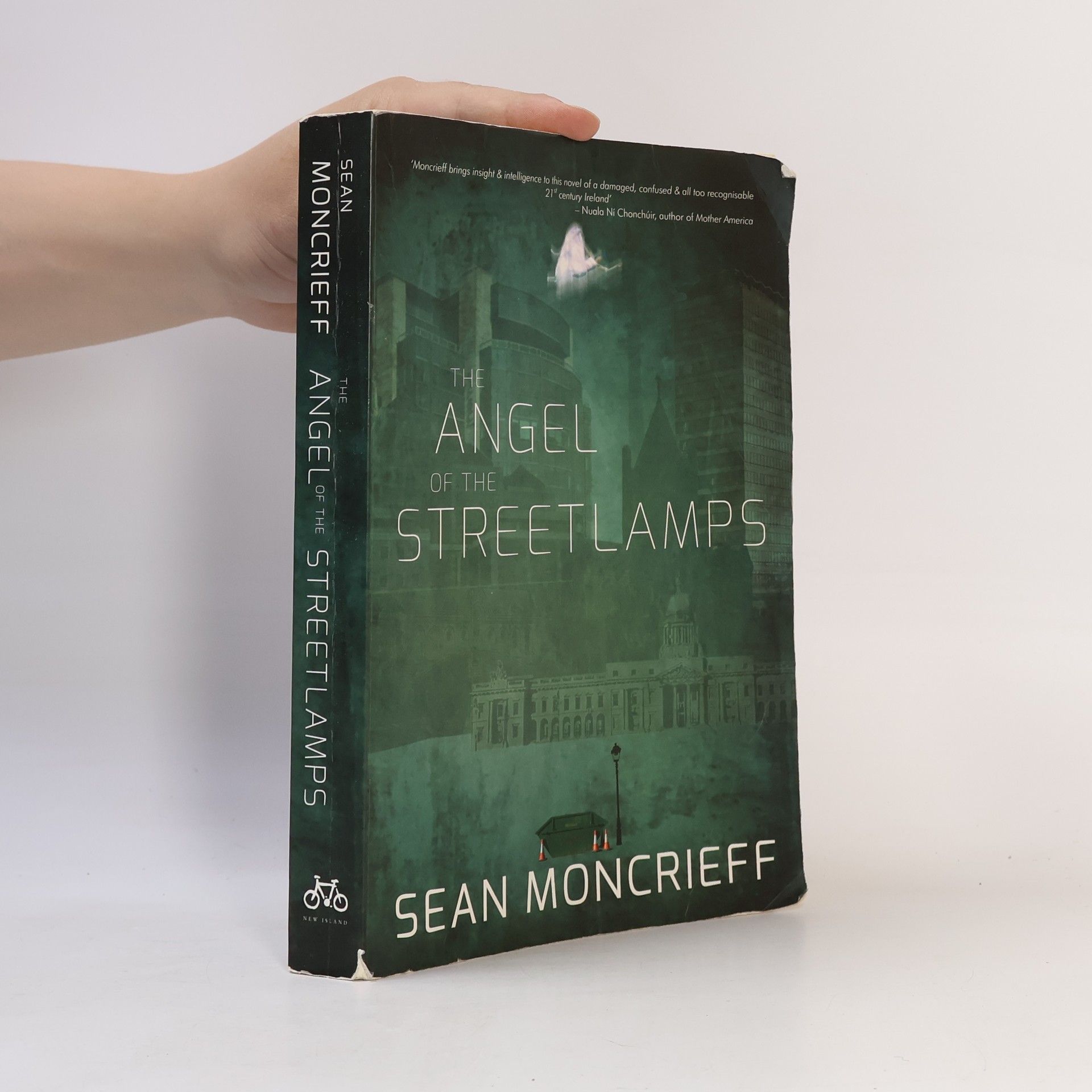 Seán Moncrieff The Angel of the Streetlamps