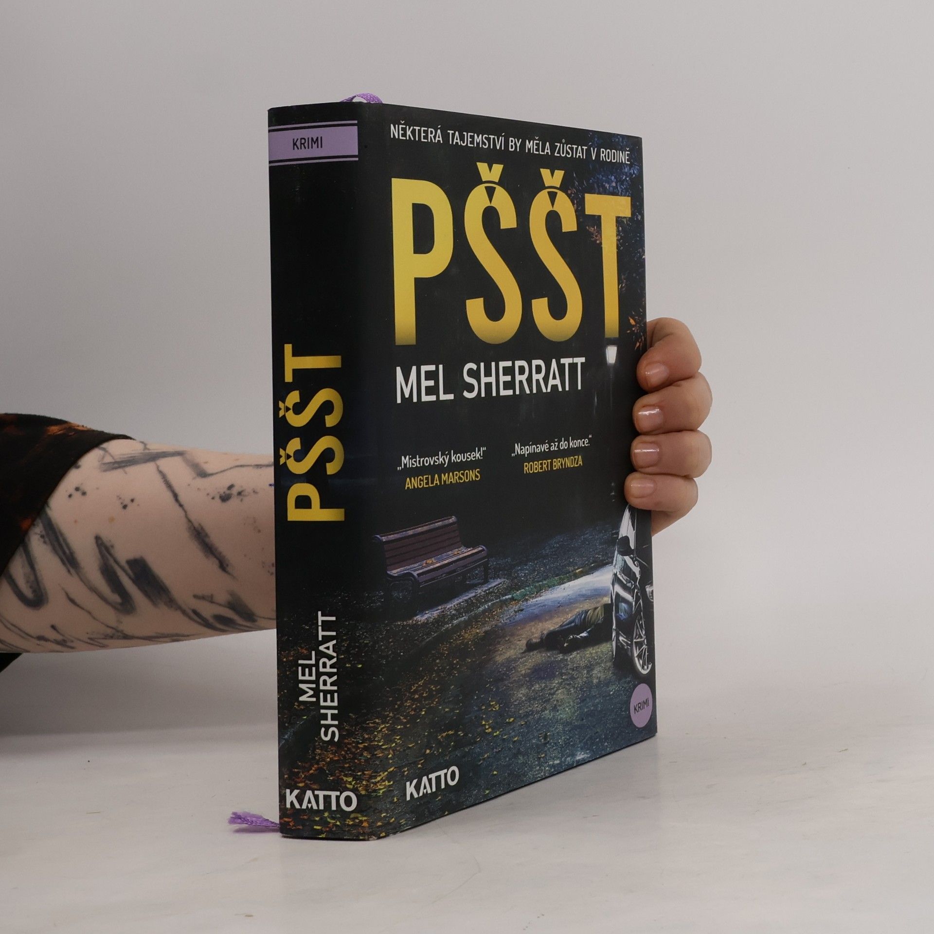 Mel Sherratt Pššt