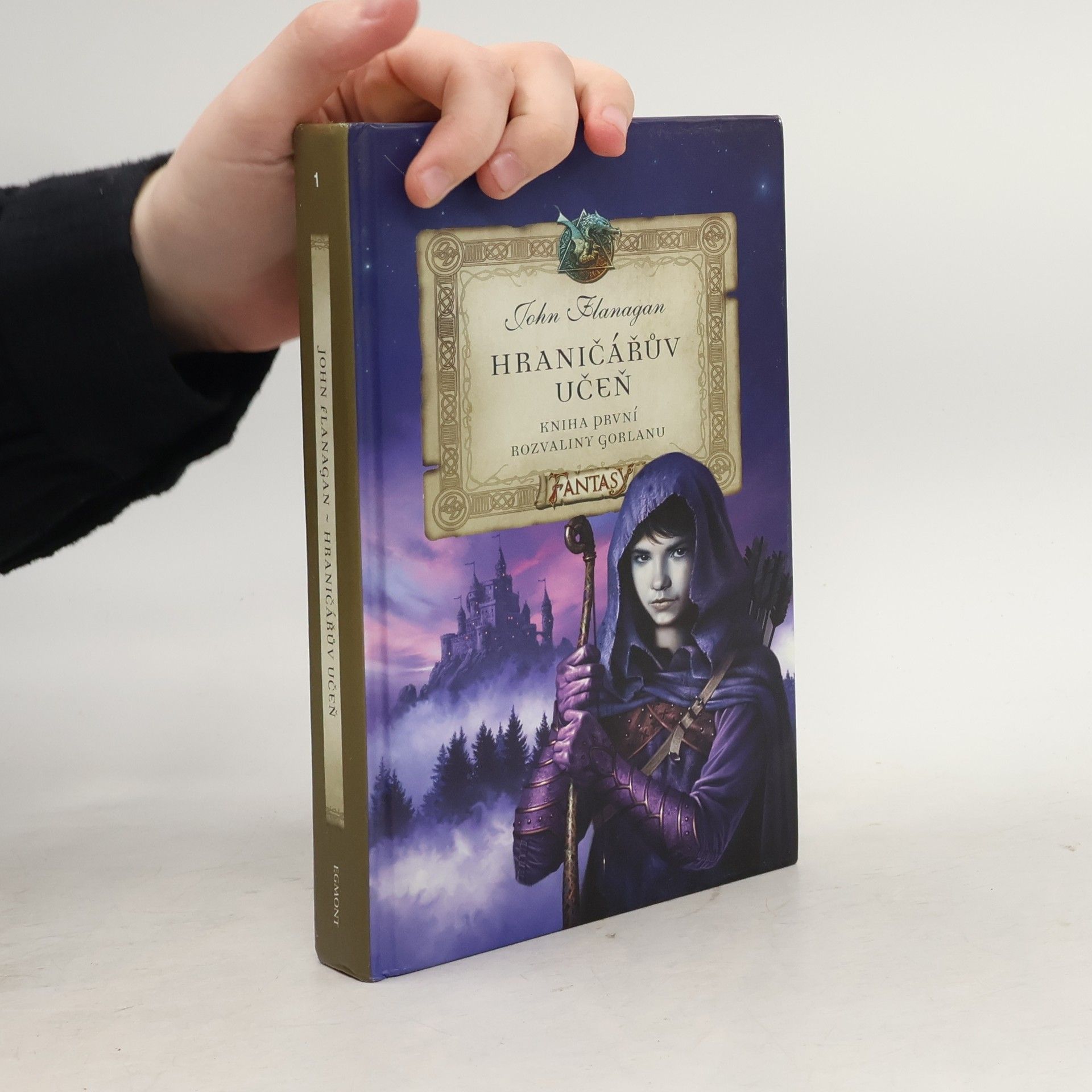 John Flanagan Hraničářův učeň. Rozvaliny Gorlanu