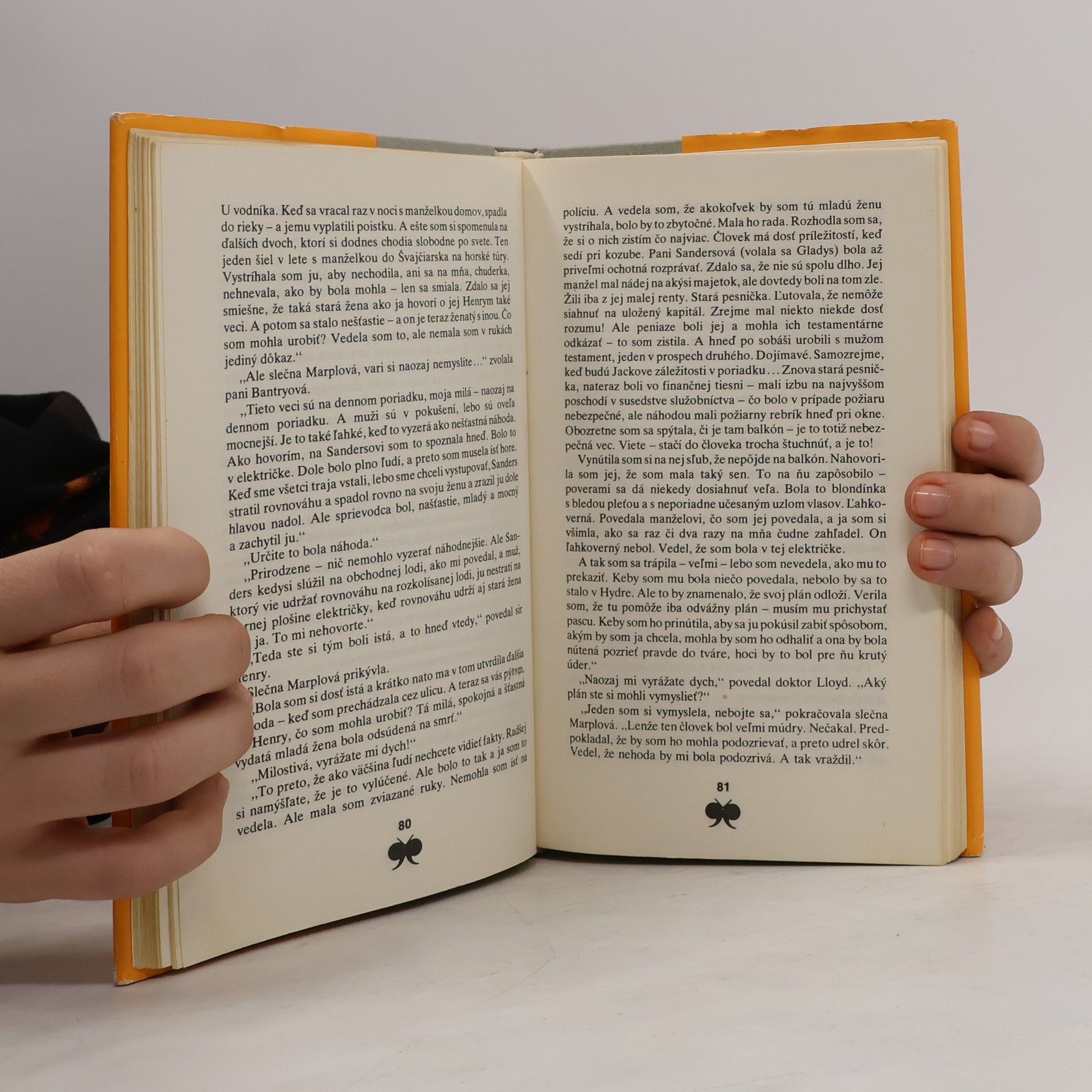 Agatha Christie Sedemnásť orieškov na rozlúsknutie