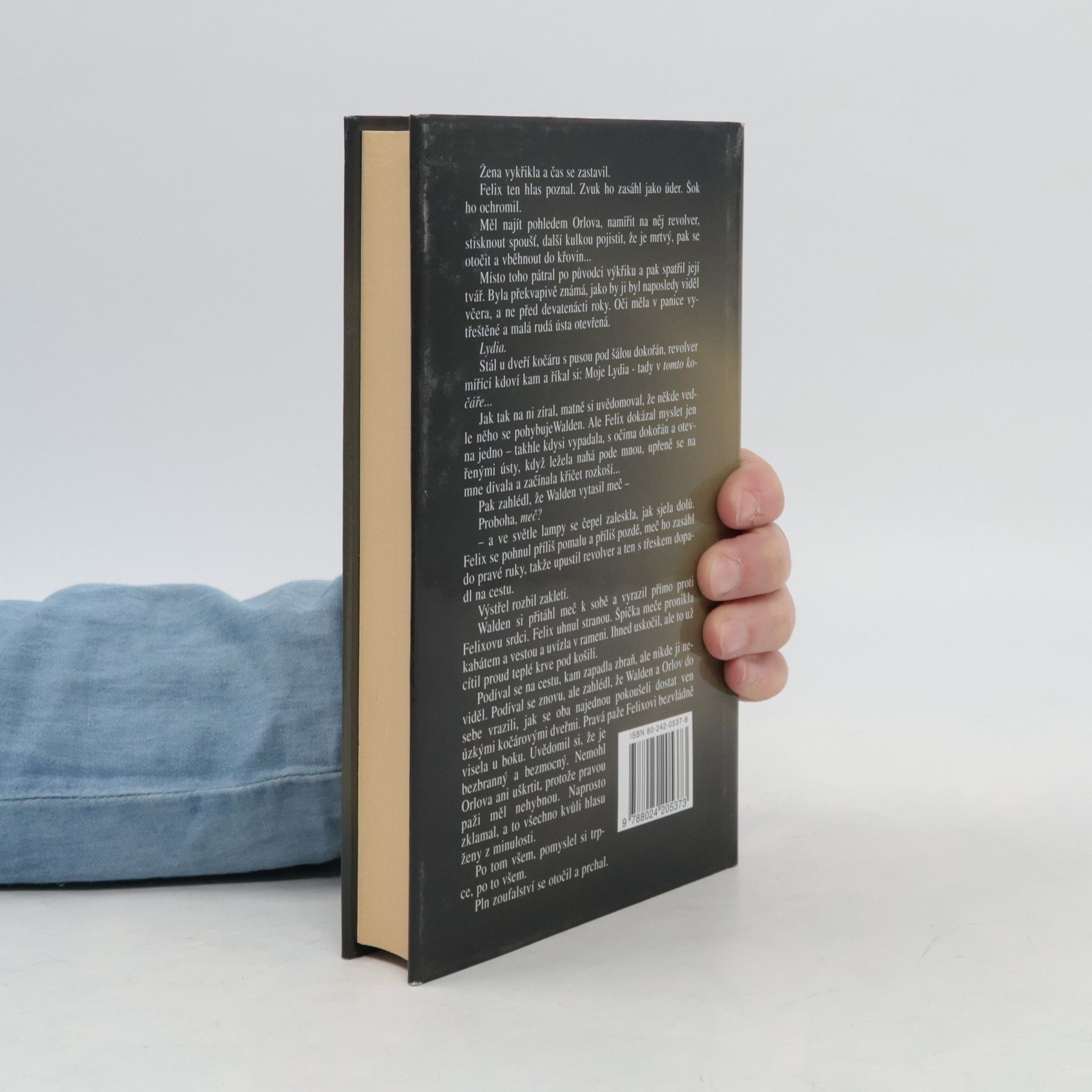 Ken Follett Muž s podivnou minulostí