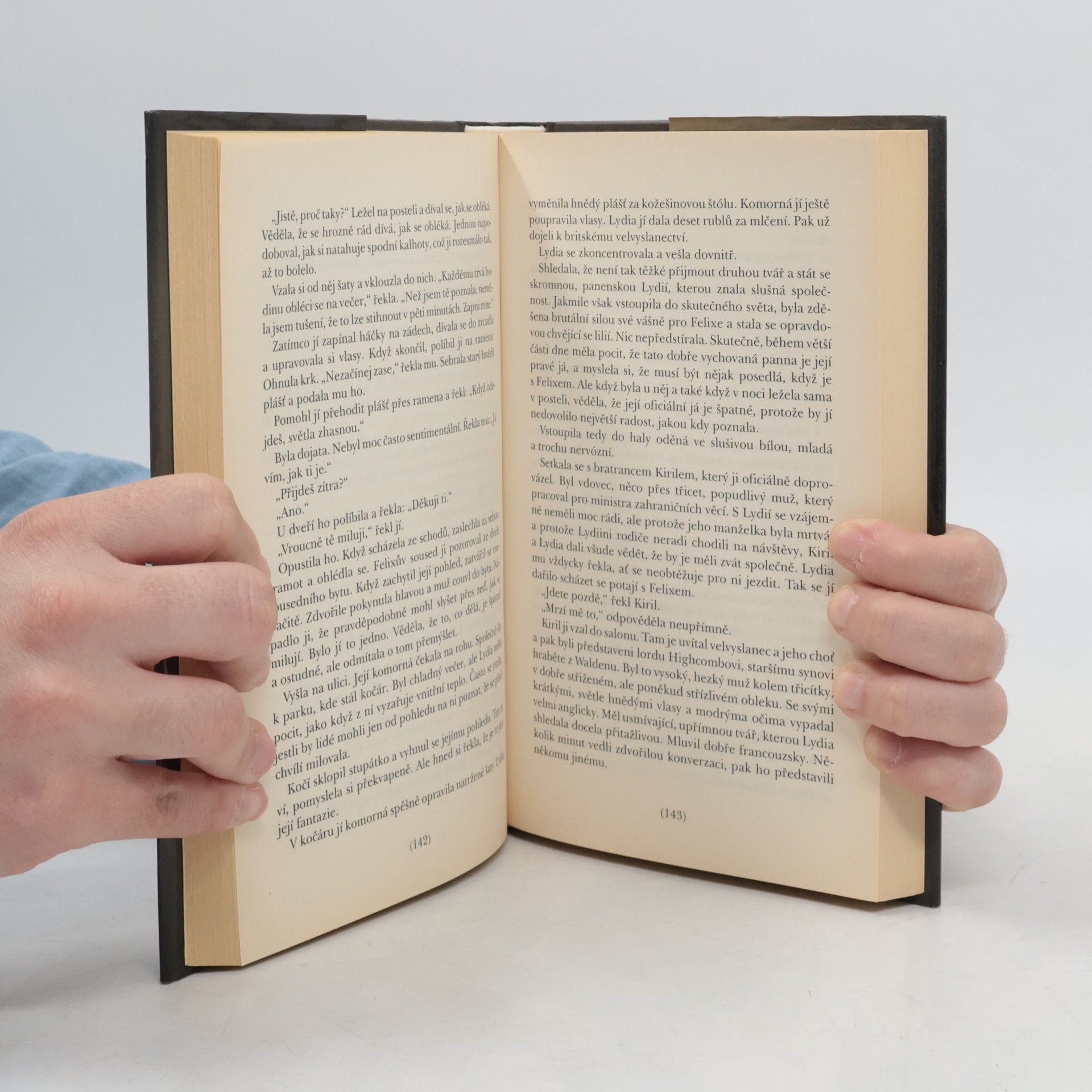 Ken Follett Muž s podivnou minulostí