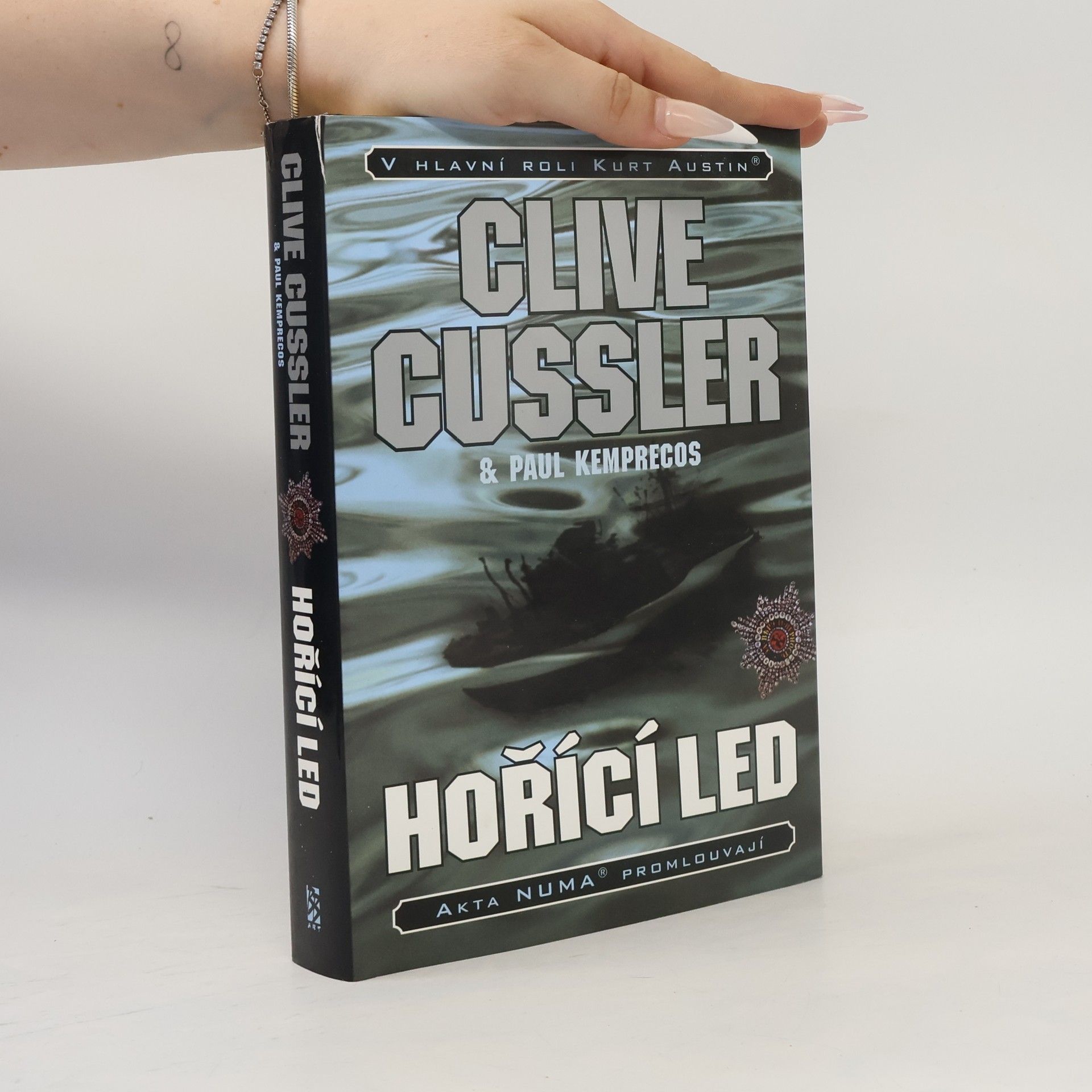 Clive Cussler Hořící led