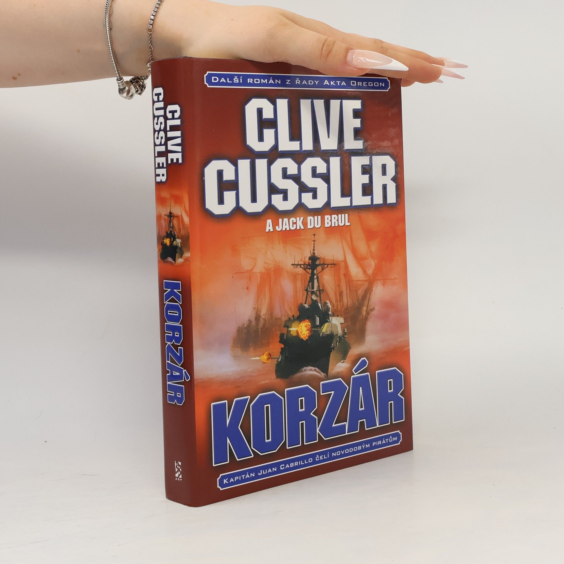 Clive Cussler Korzár