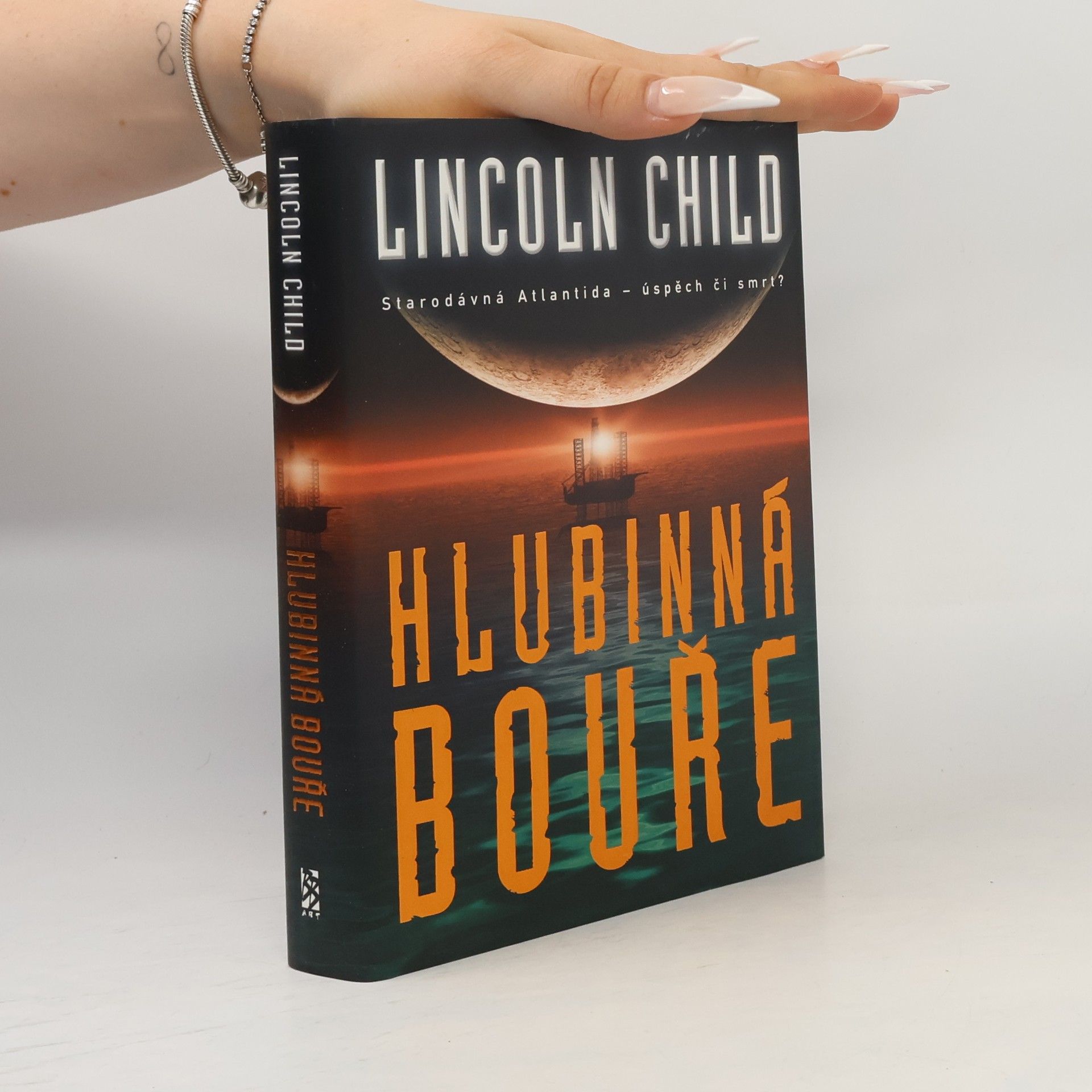 Lincoln Child Hlubinná bouře