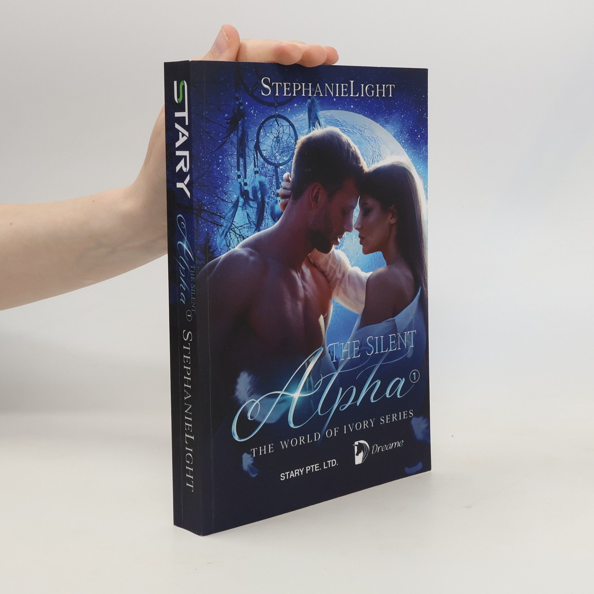 Stephanie Lightbown The World of Ivory Series - 1: The Silent Alpha