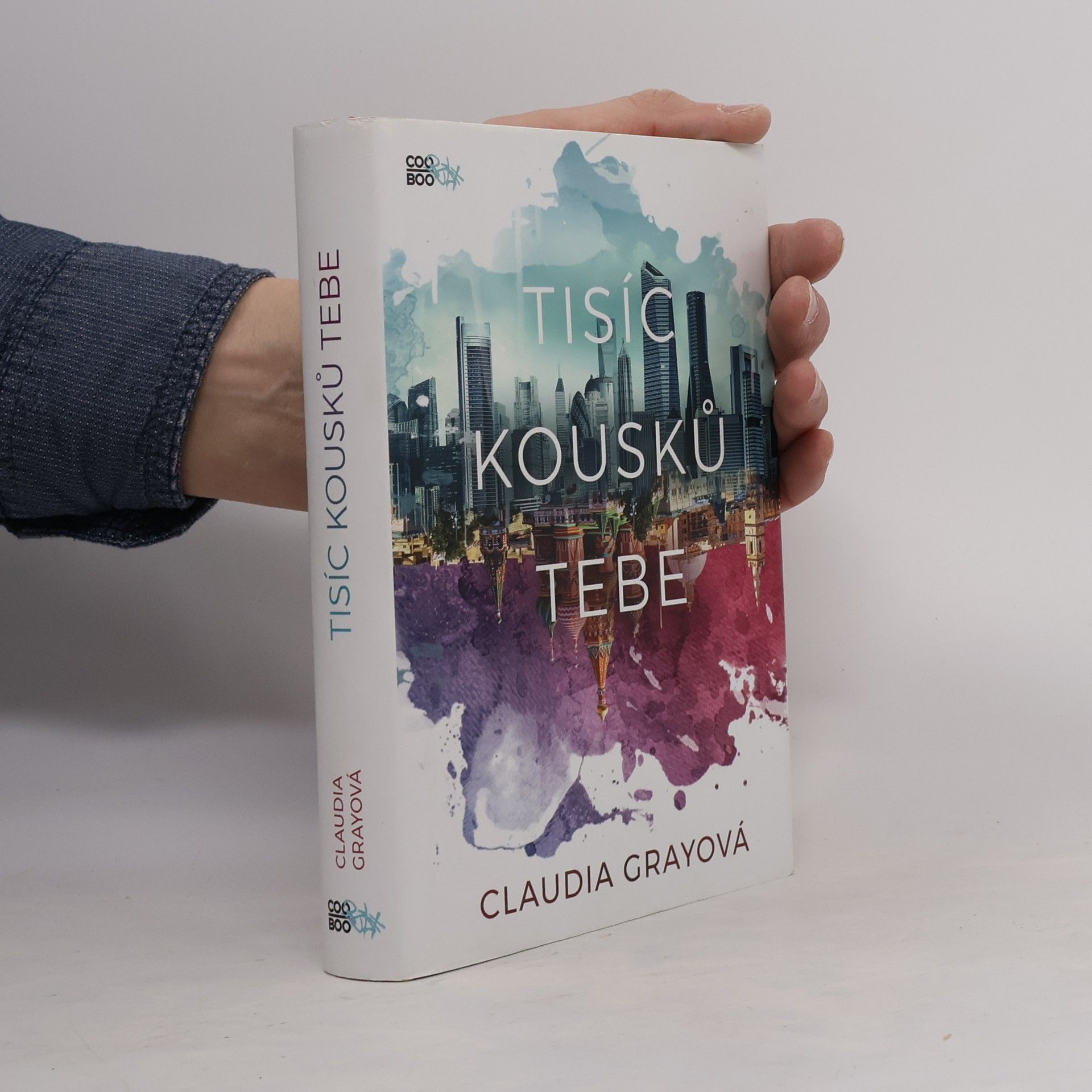 Claudia Gray Tisíc kousků tebe