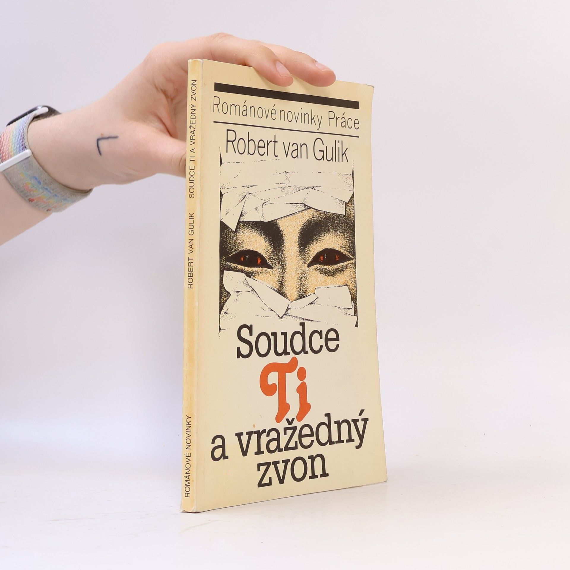 Robert van Gulik Soudce Ti a vražedný zvon