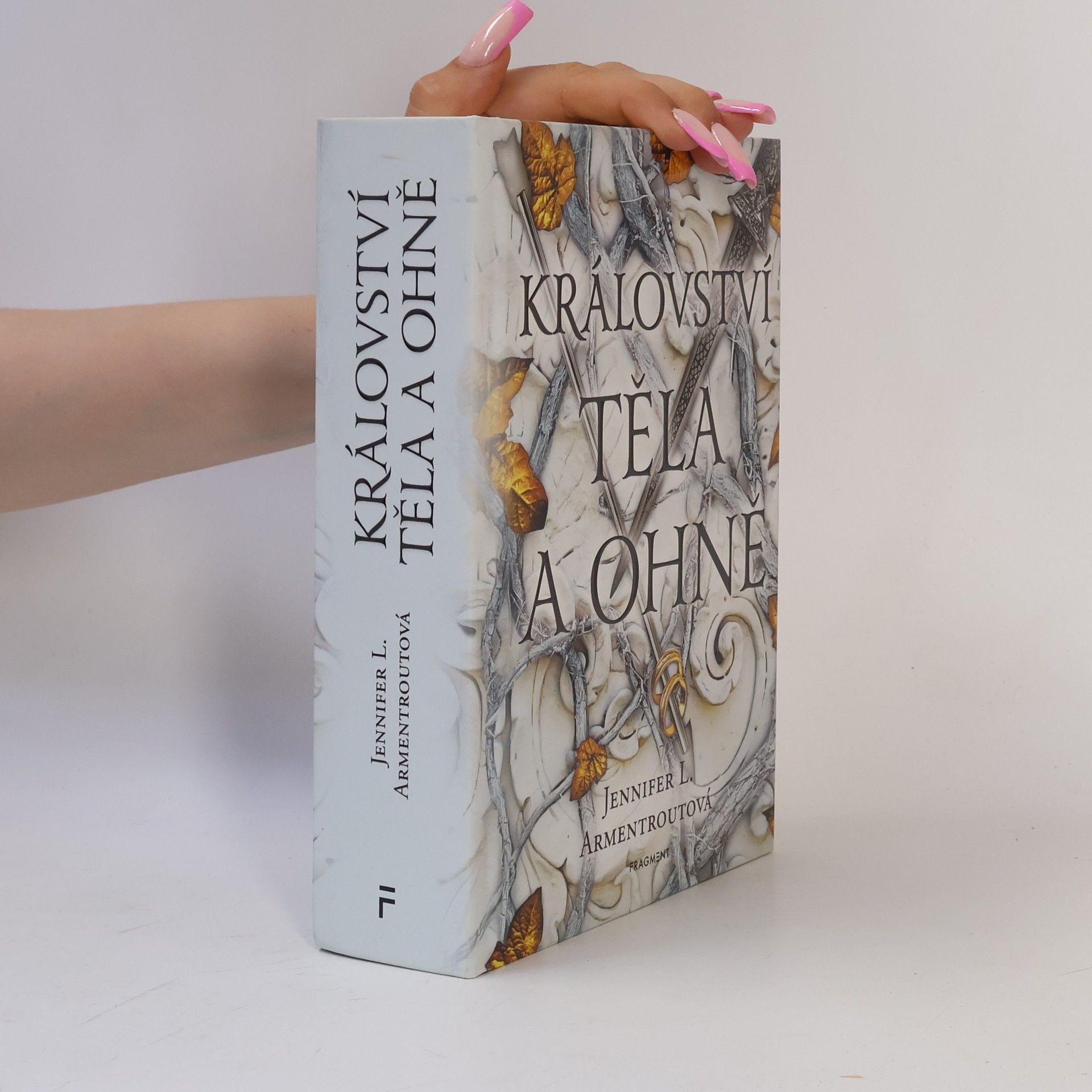 Jennifer L. Armentrout Království těla a ohně