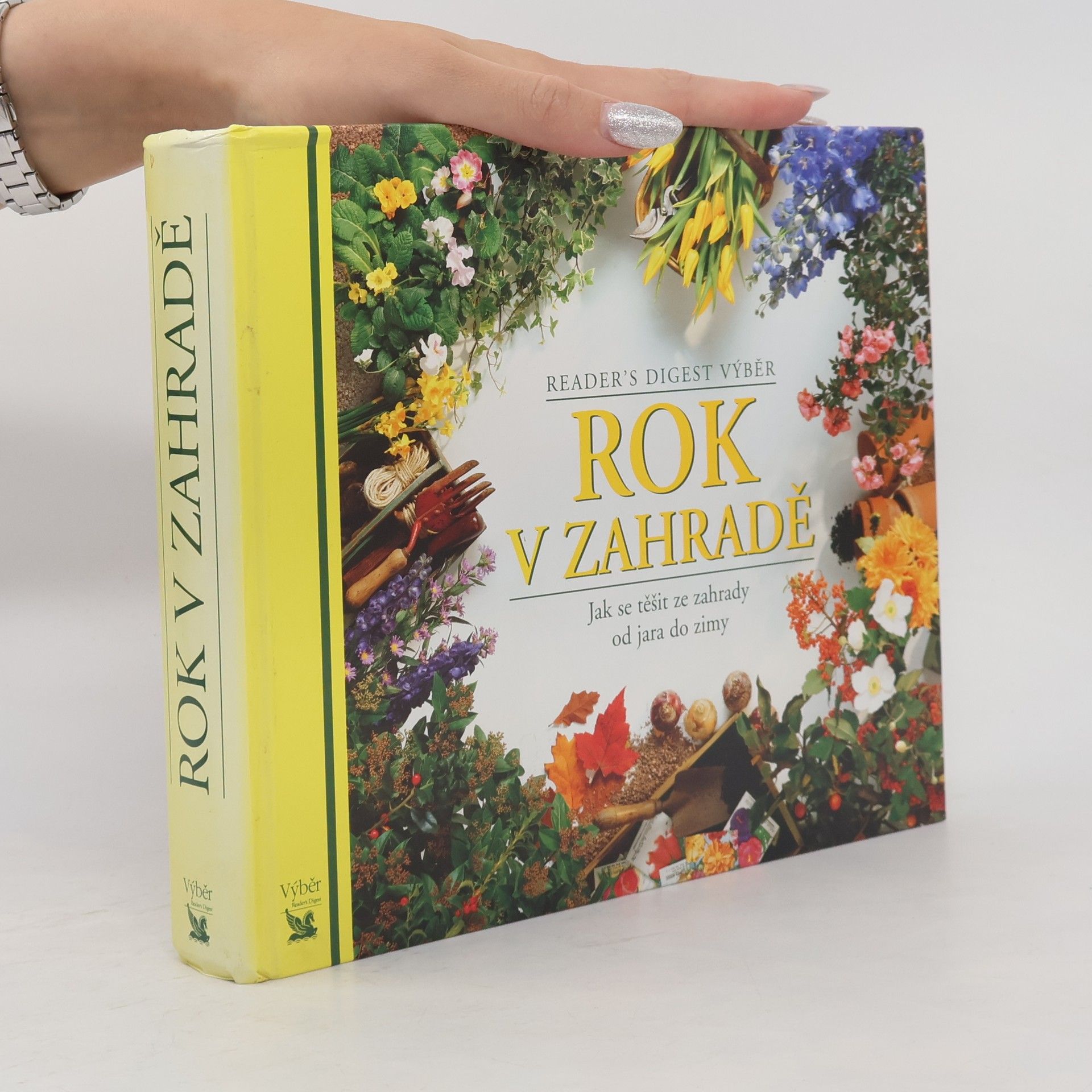 Autores varios Rok v zahradě. Jak se těšit ze zahrady od jara do zimy