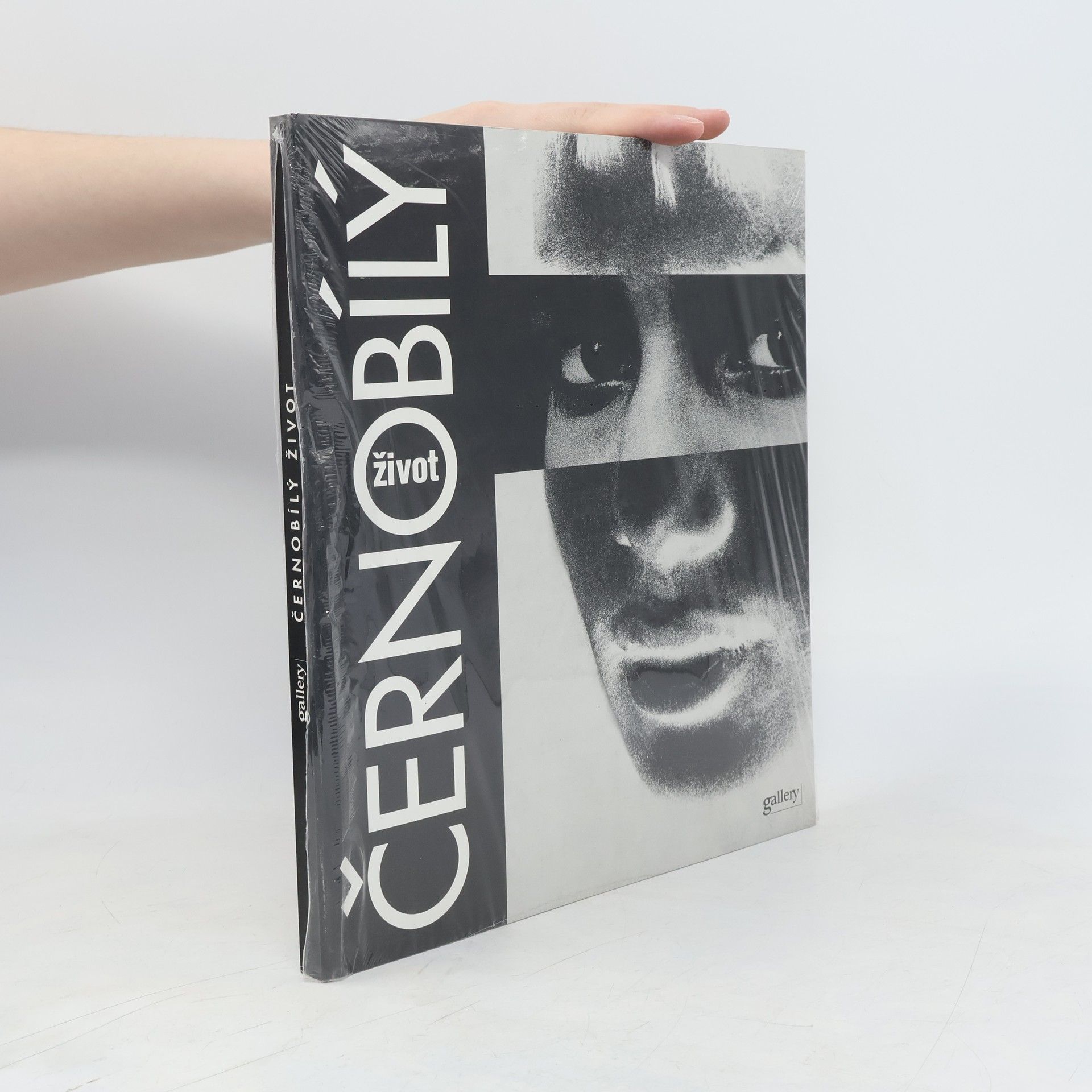 Černobílý život