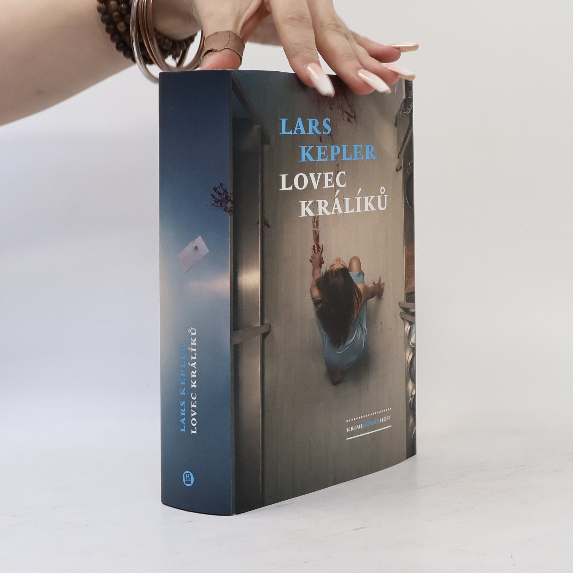 Lars Kepler Lovec králíků