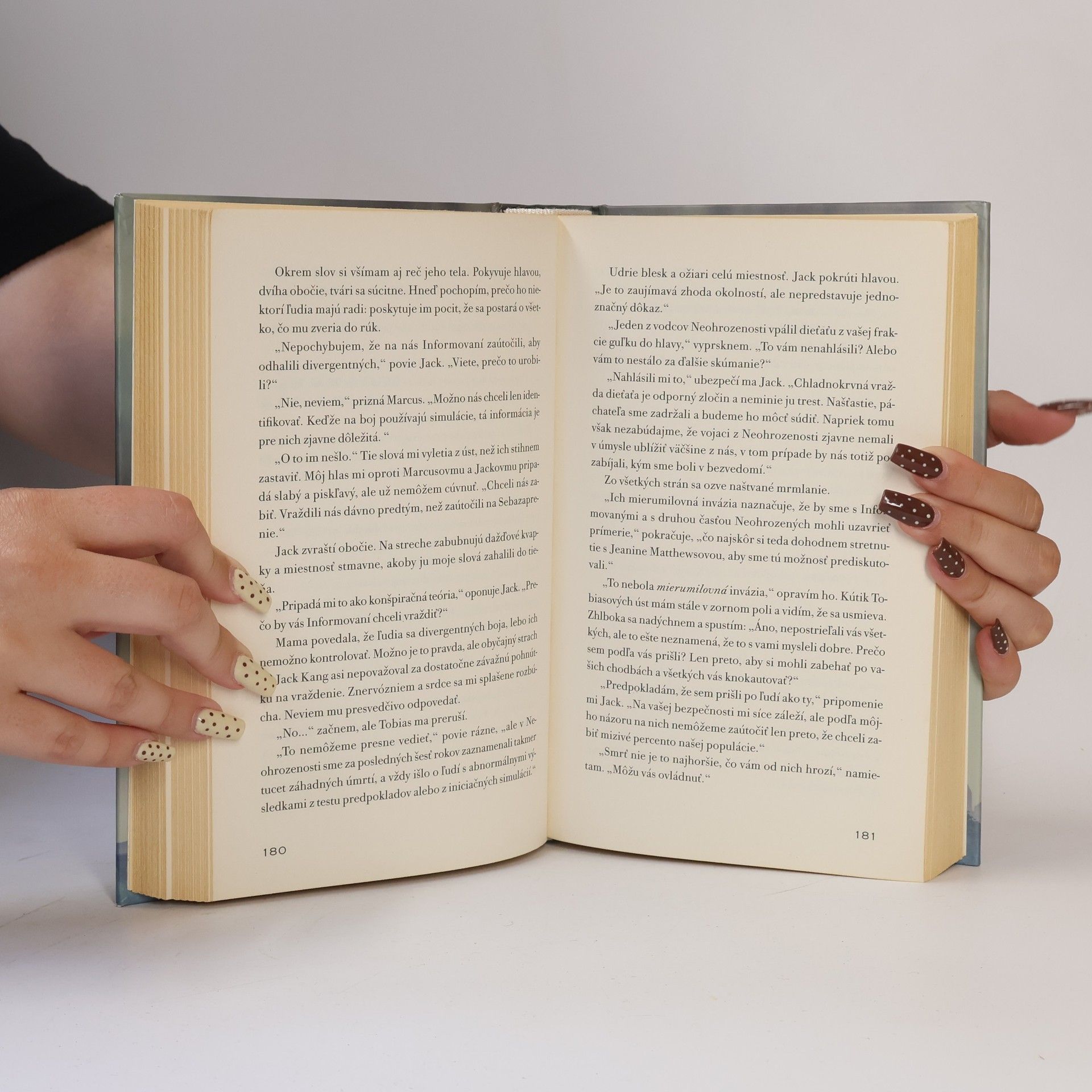 Veronica Roth Rezistencia