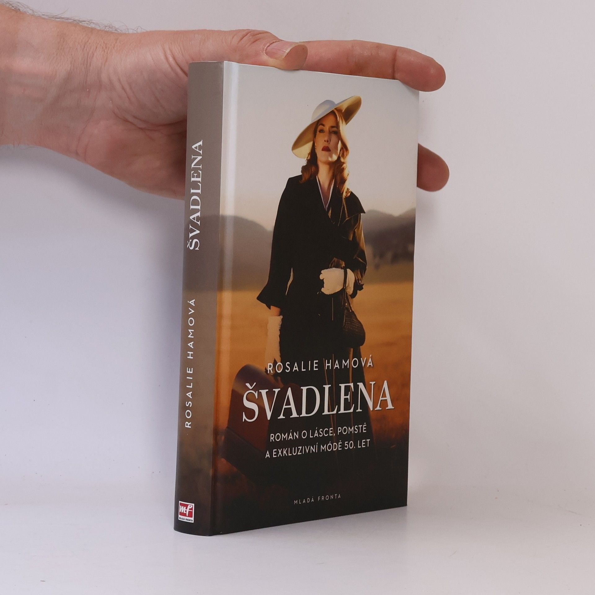 Rosalie Ham Švadlena