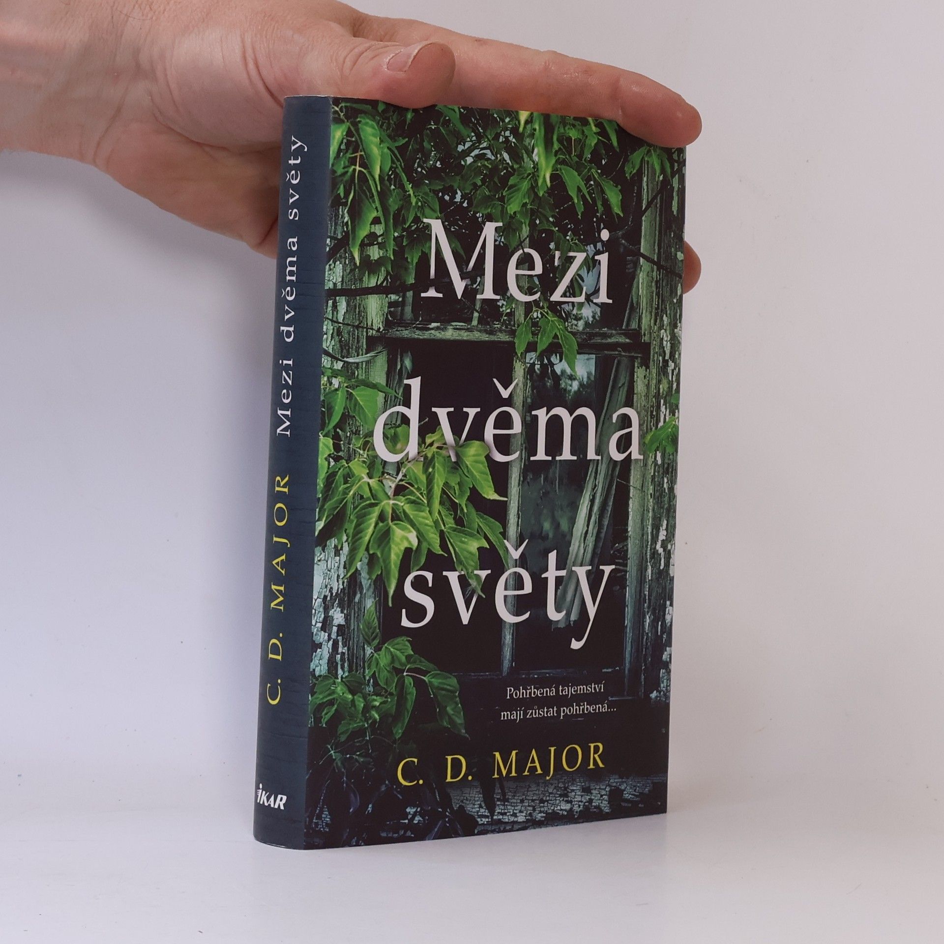 Mezi dvěma světy