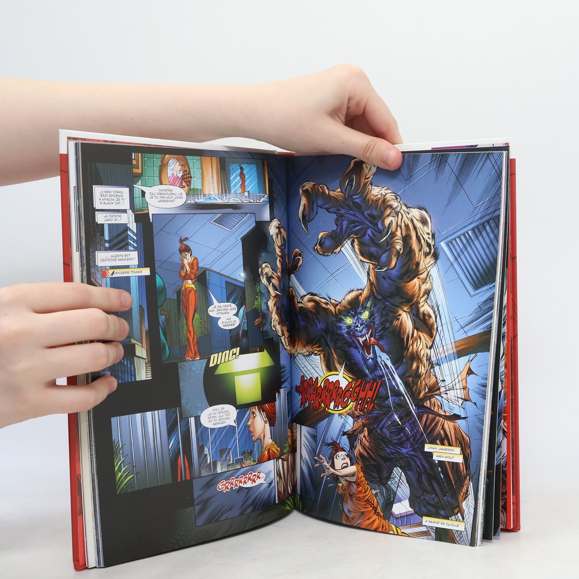 Roberto Aguirre-Sacasa Komiksový výběr Spider-Man 4. Zvířecí instinkt