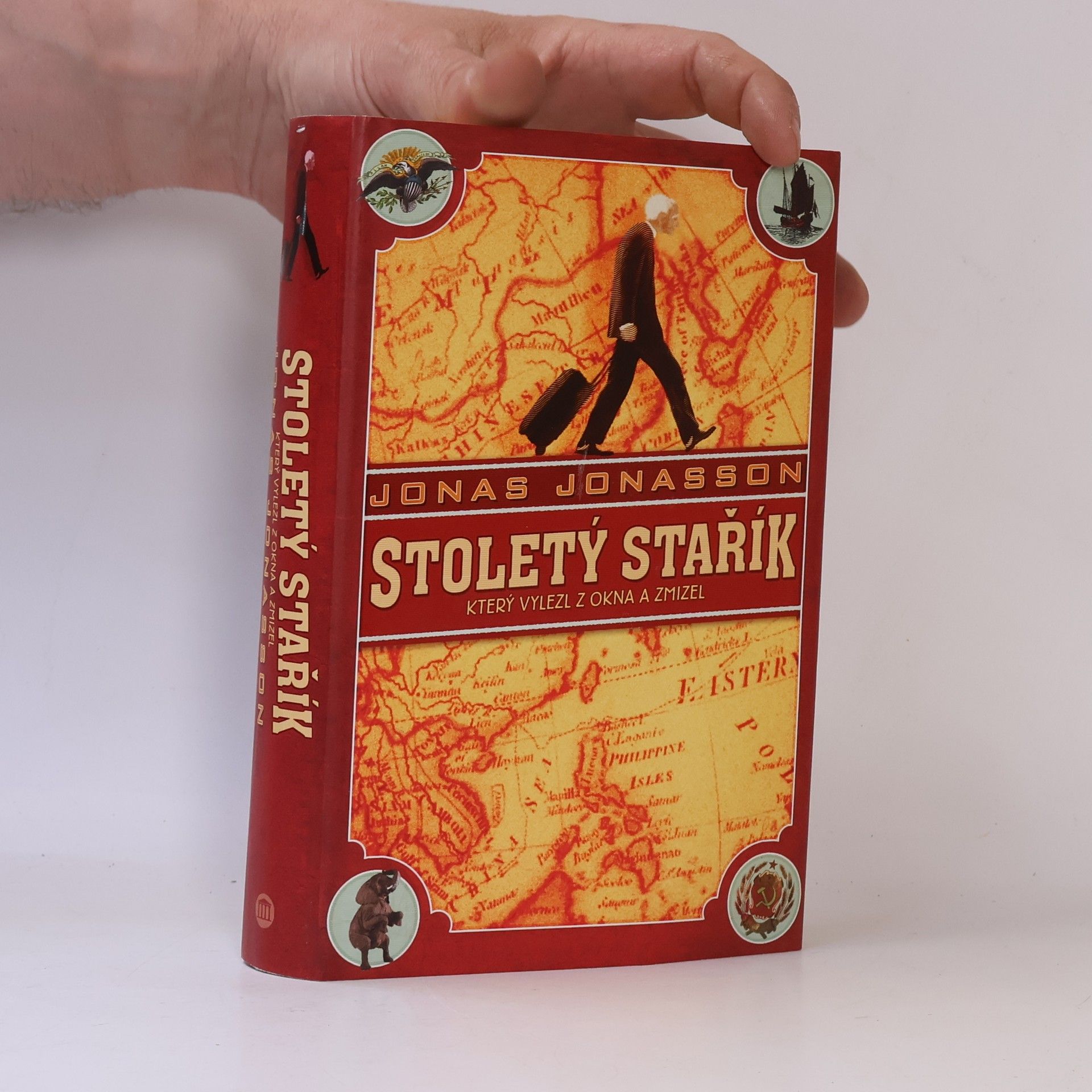 Jonas Jonasson Stoletý stařík, který vylezl z okna a zmizel