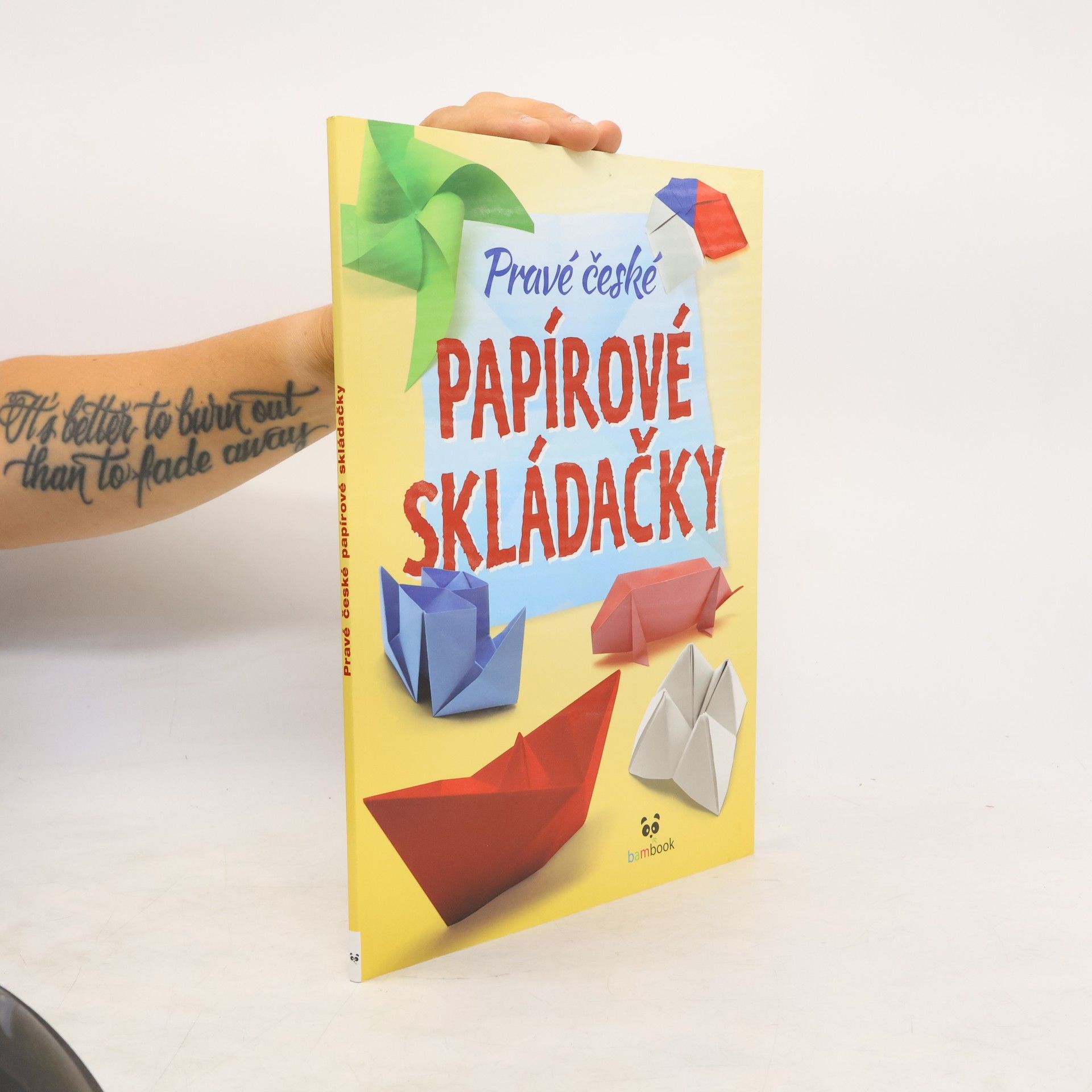 Kolektiv autorů Pravé české papírové skládačky