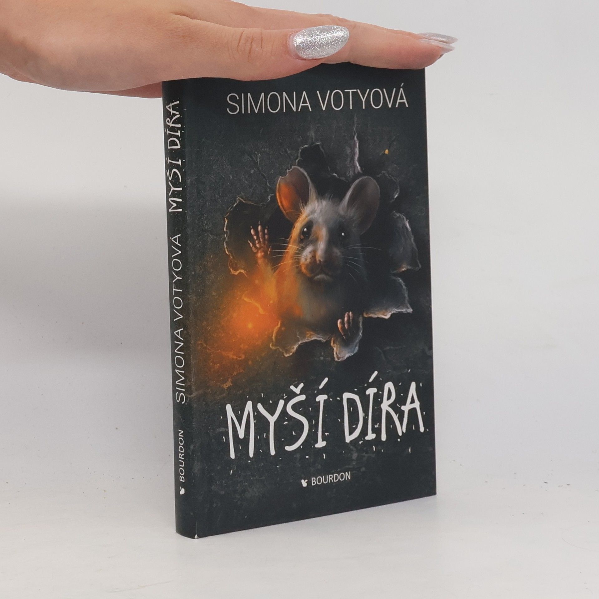 Simona Votyová Myší díra