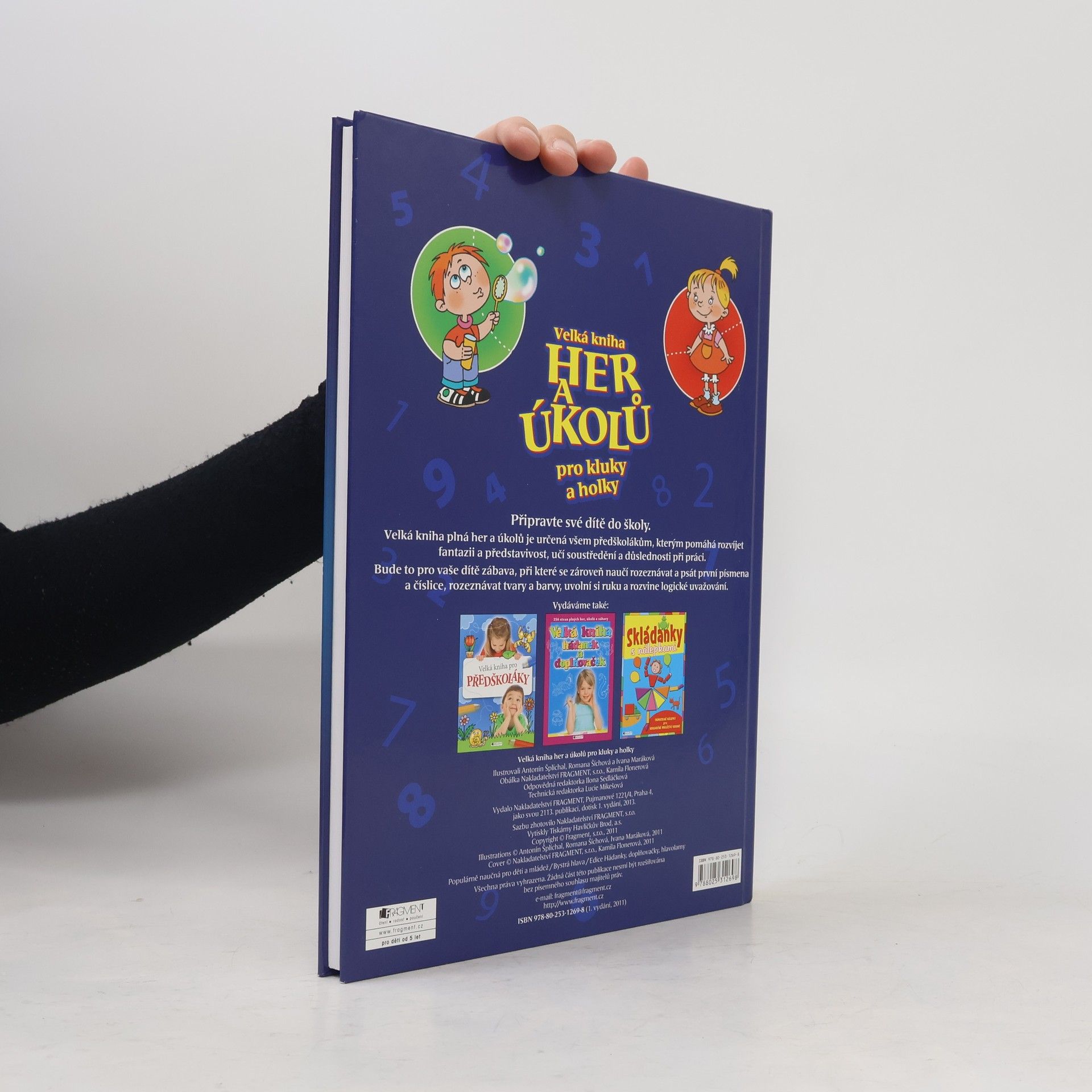 Various authors Velká kniha her a úkolů pro kluky a holky