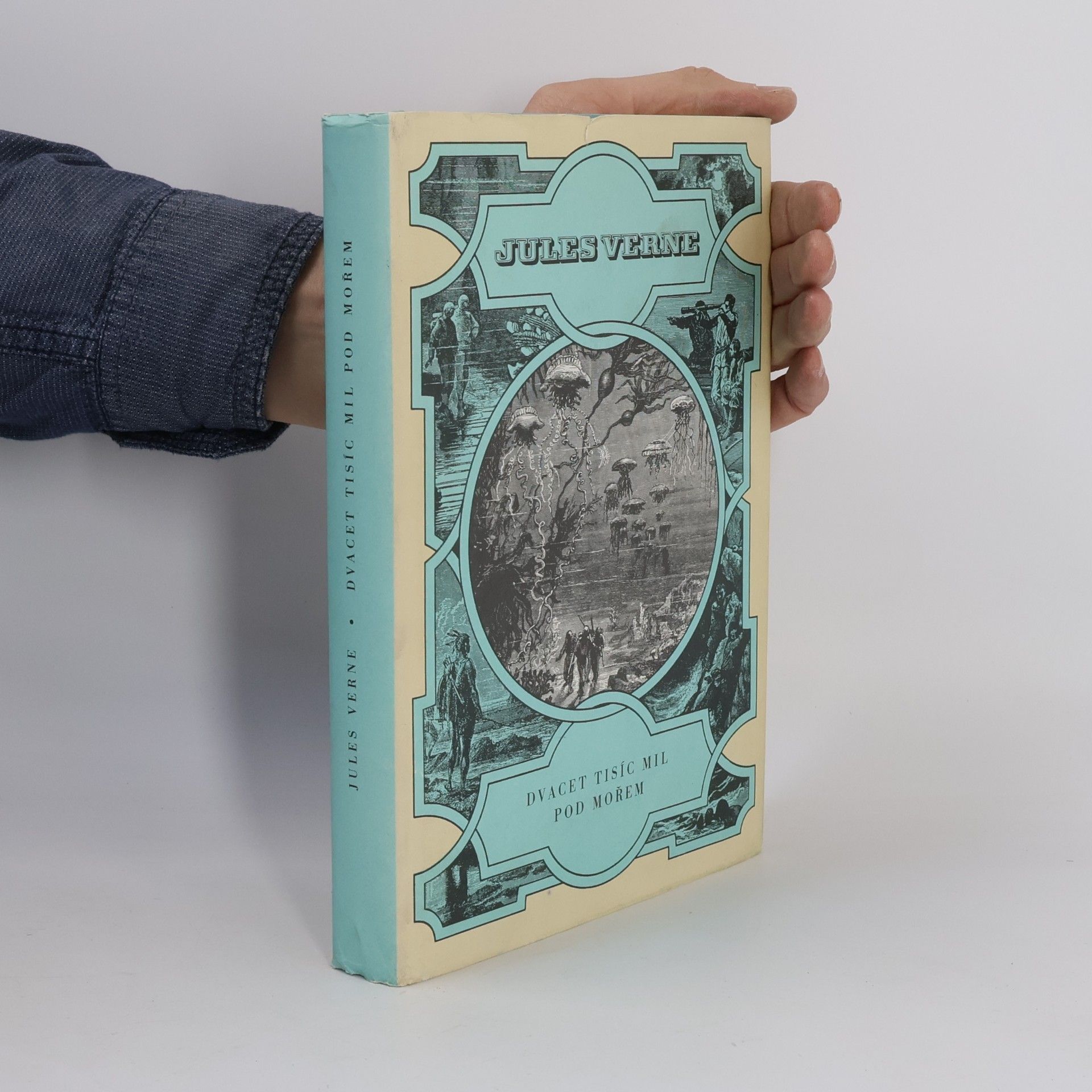 Jules Verne Dvacet tisíc mil pod mořem