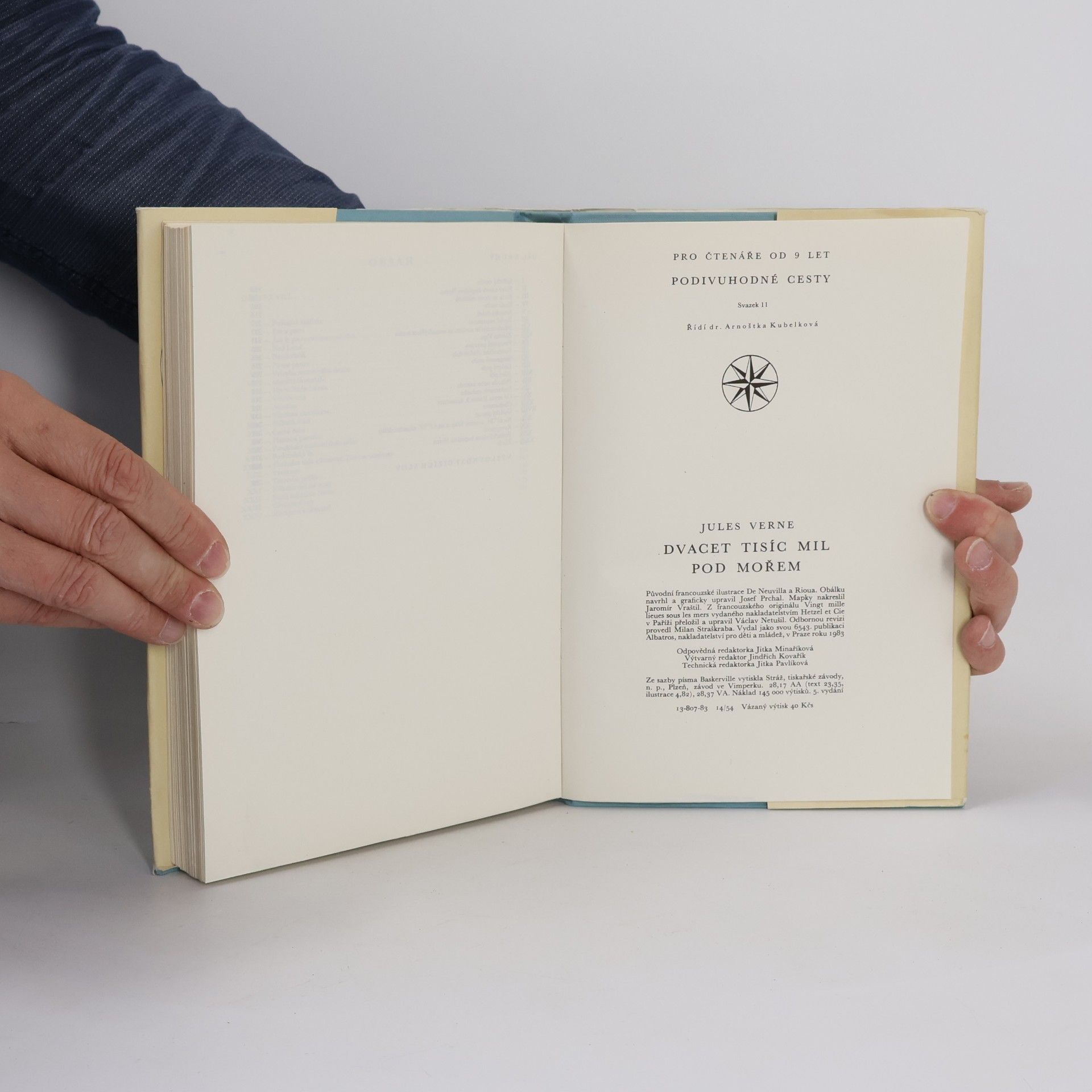Jules Verne Dvacet tisíc mil pod mořem