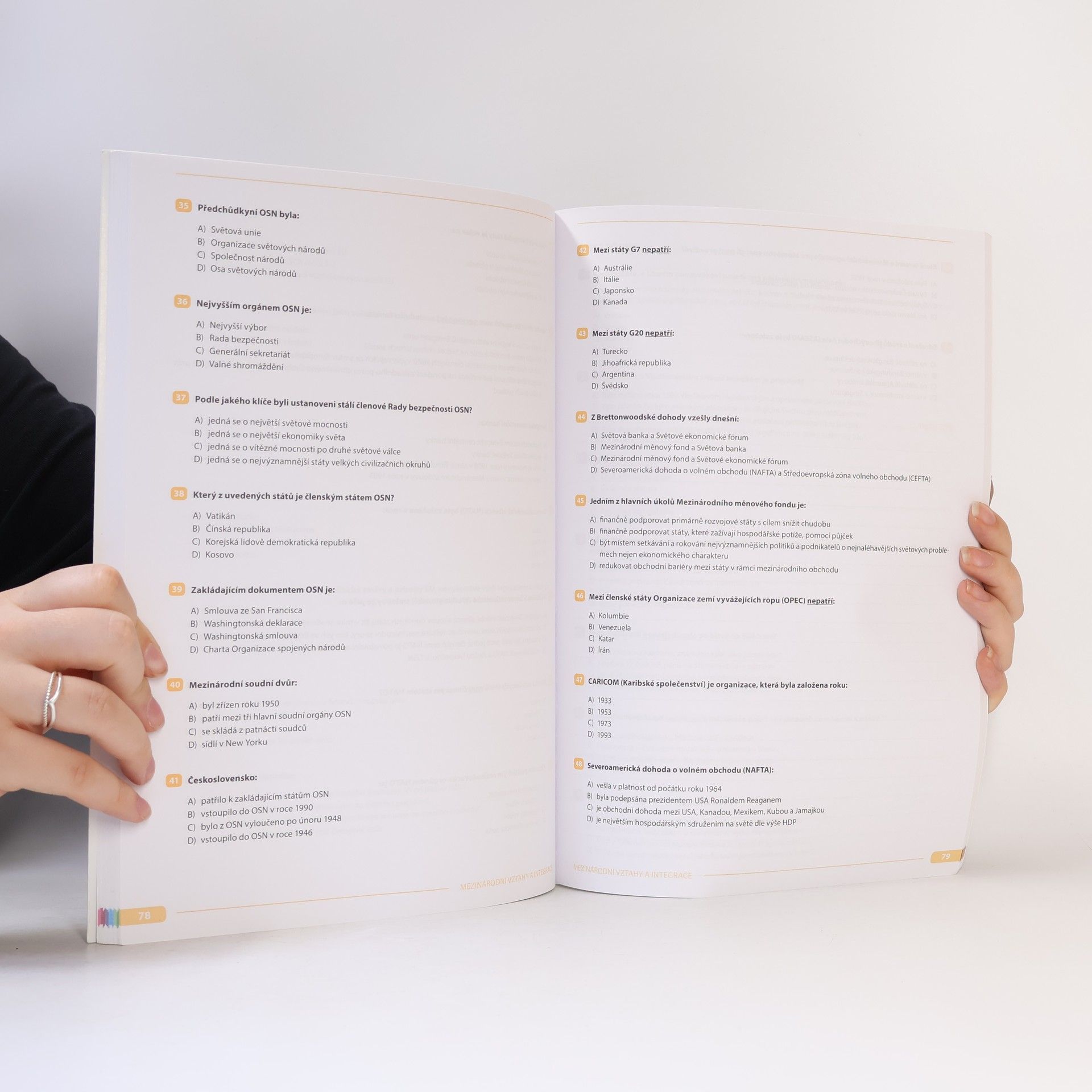 Autores varios Přijímačky na VŠ v pohodě. Základy společenských věd