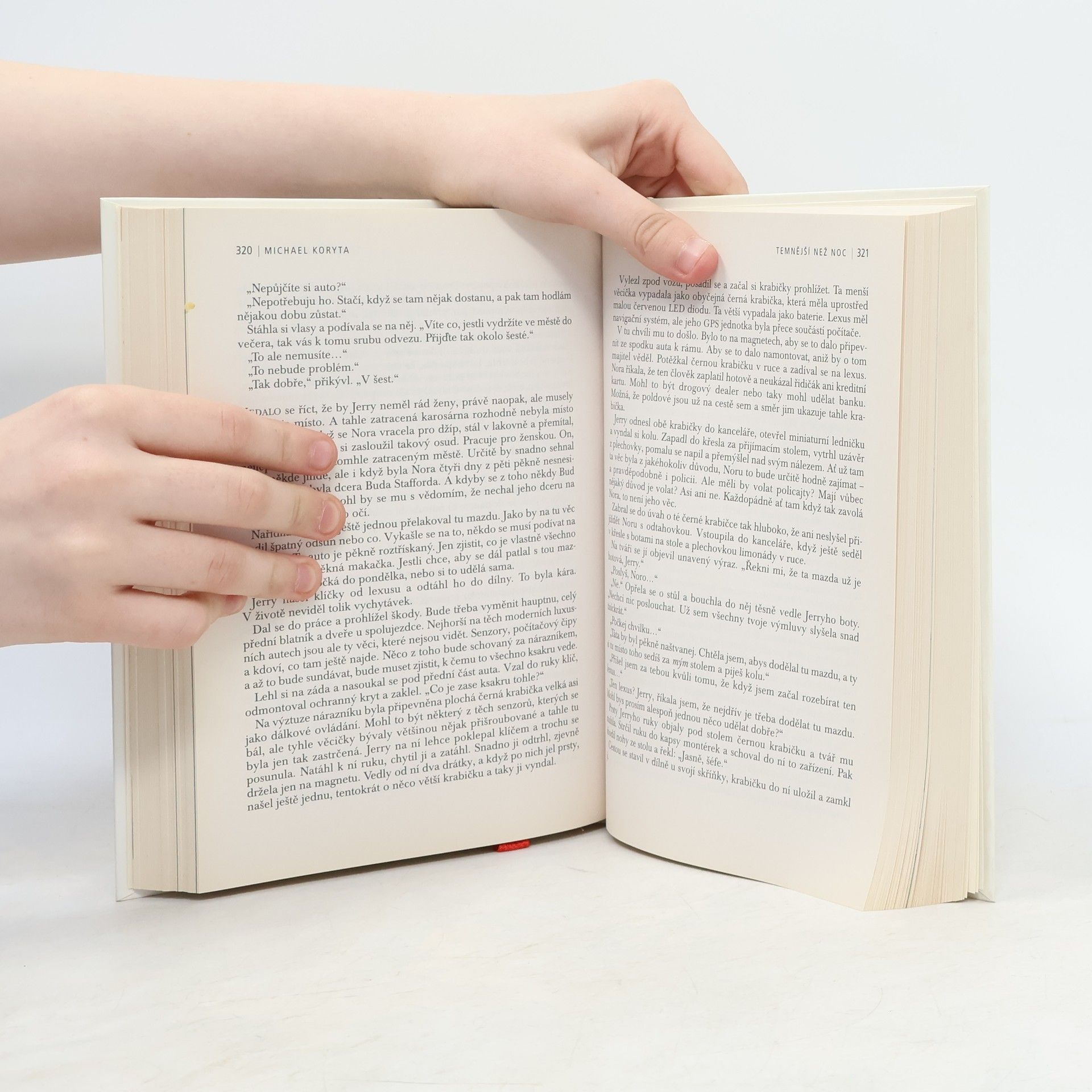 Wilbur Smith Asagaj, Italské lekce, Temnější než noc, Spolek přátel krásné literatury a bramborových koláčů