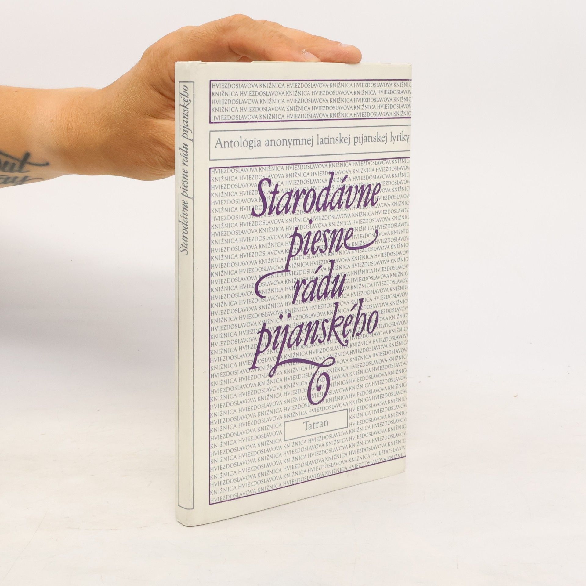Autorenkollektiv Starodávne piesne rádu pijanského