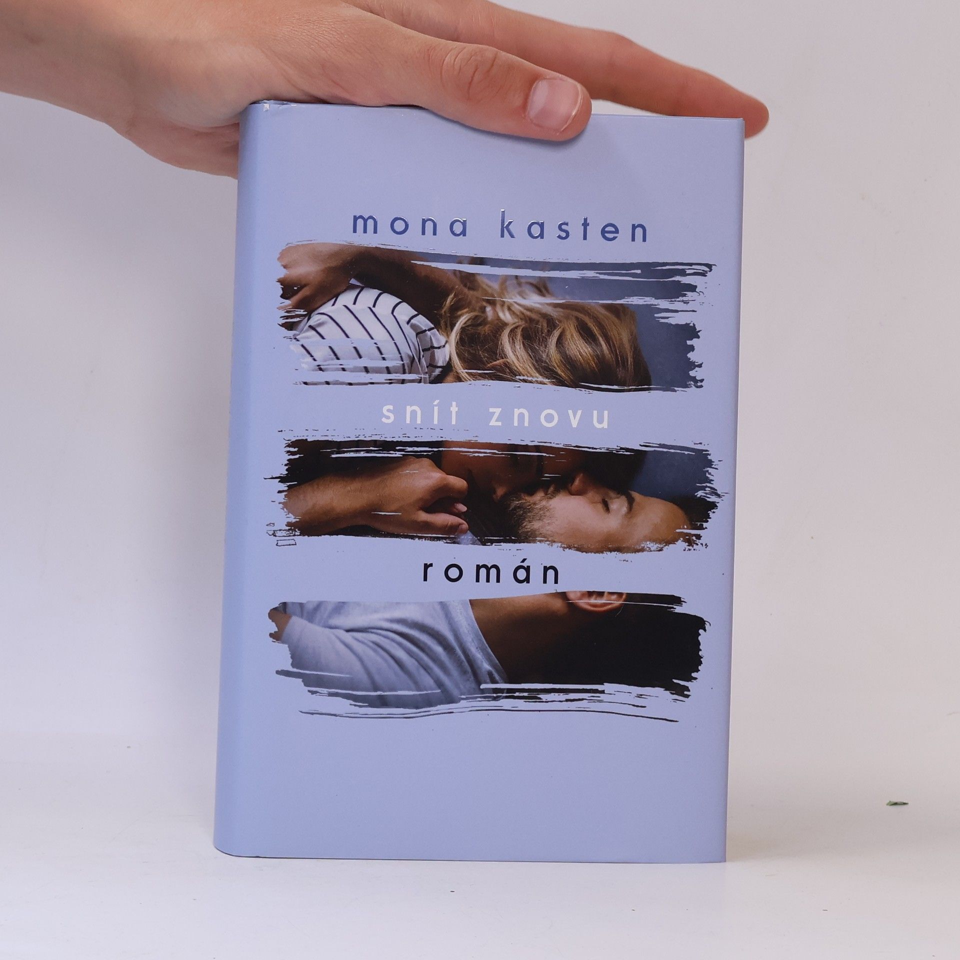 Mona Kasten Snít znovu
