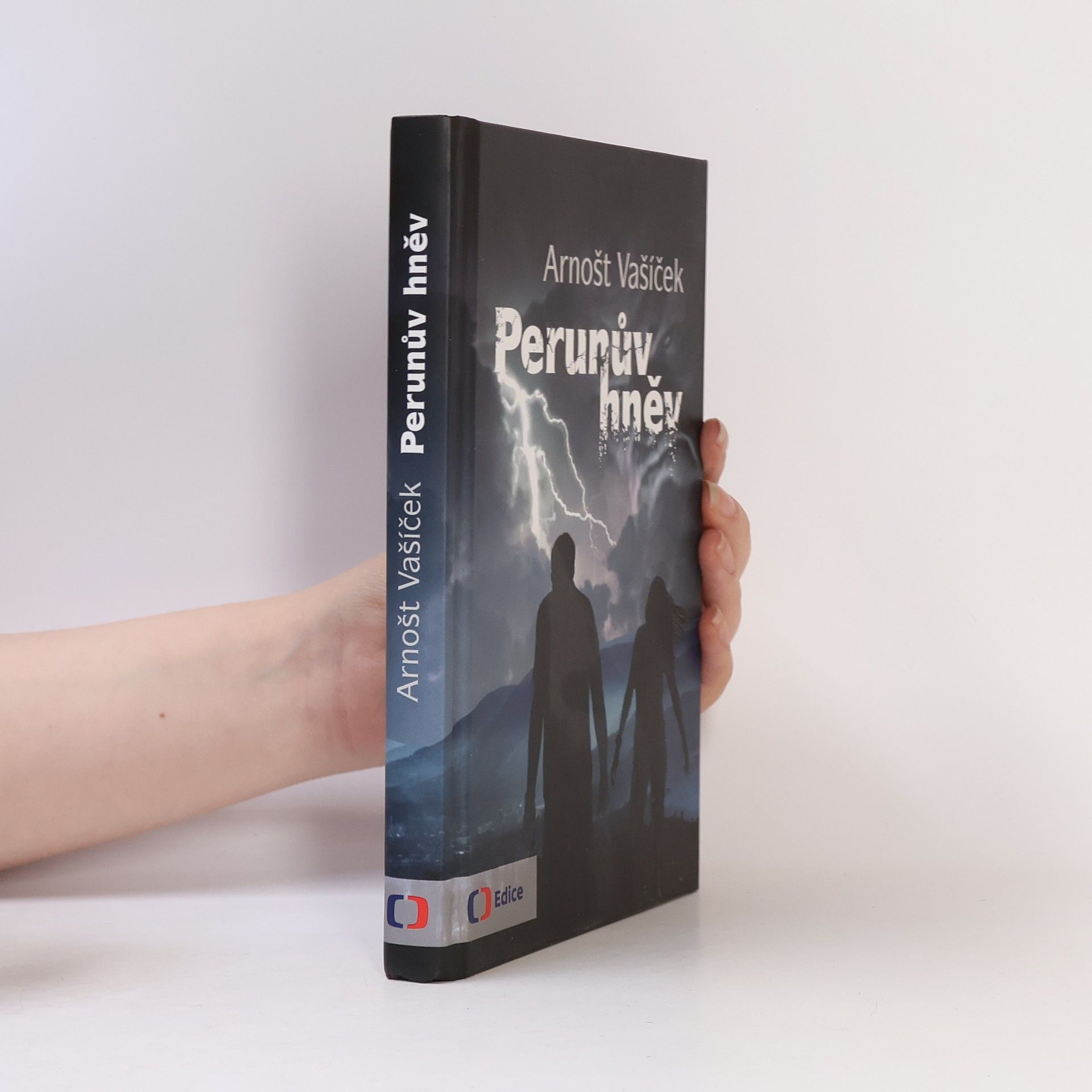 Arnošt Vašíček Perunův hněv