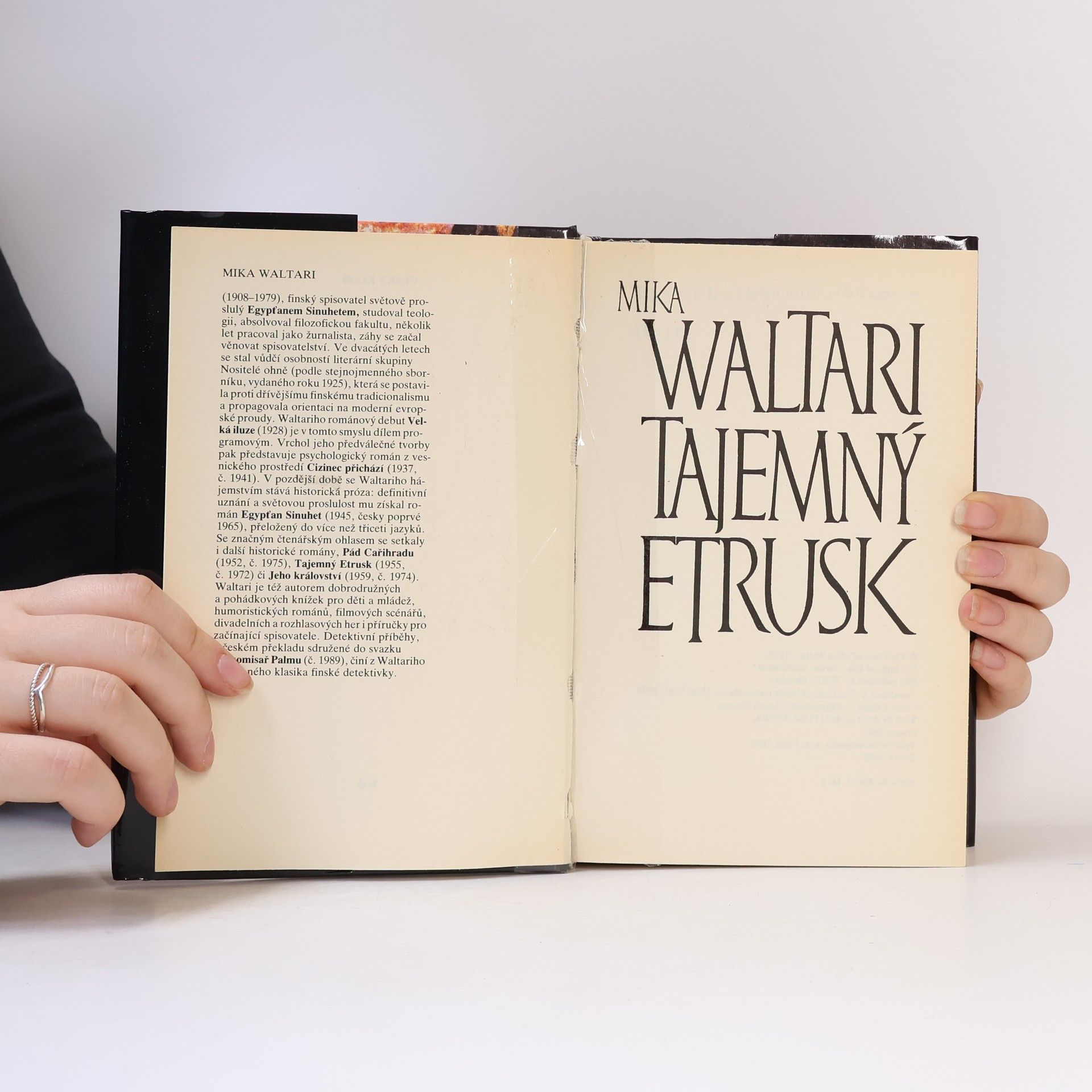 Mika Waltari Tajemný Etrusk