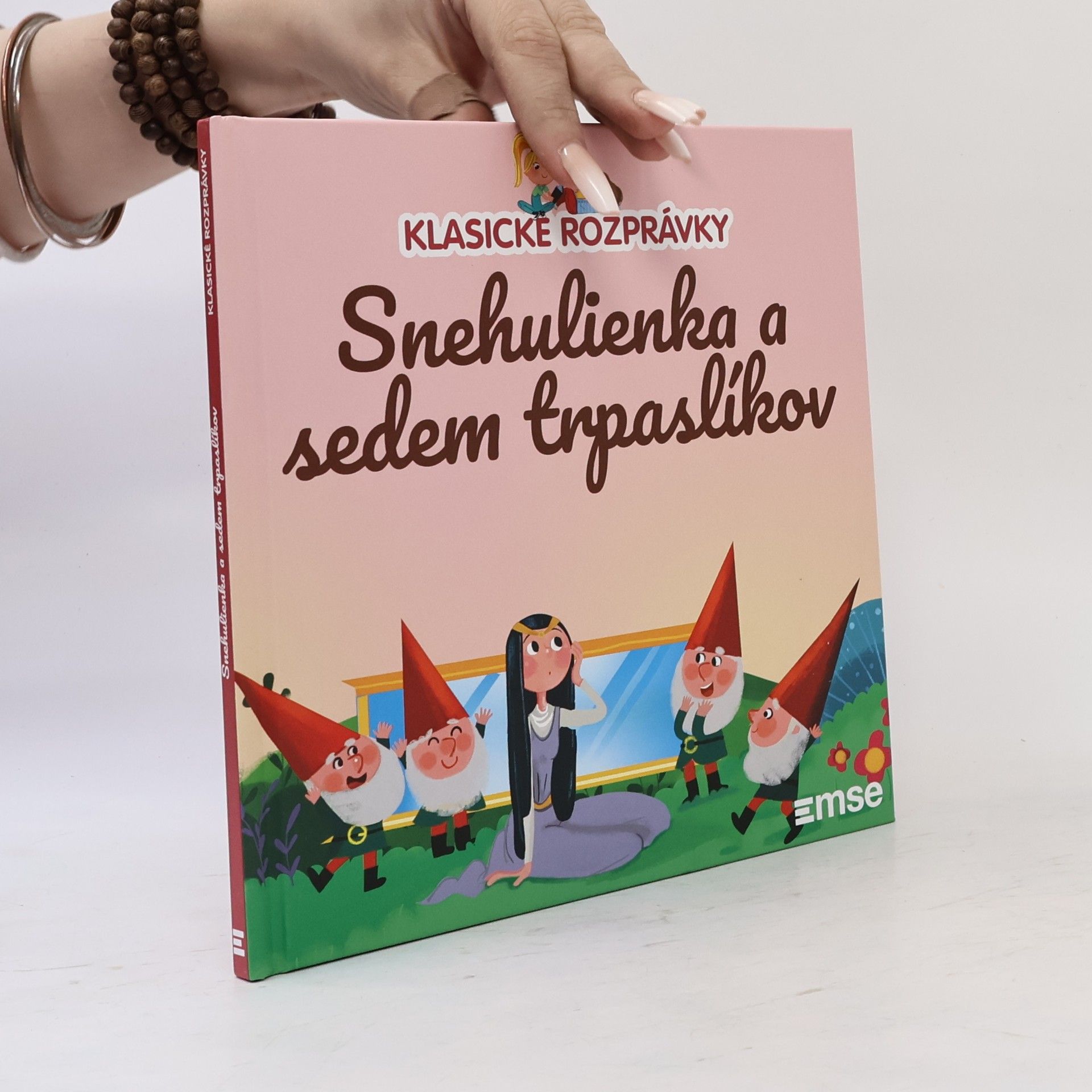 Autorenkollektiv Snehulienka a sedem trpaslíkov